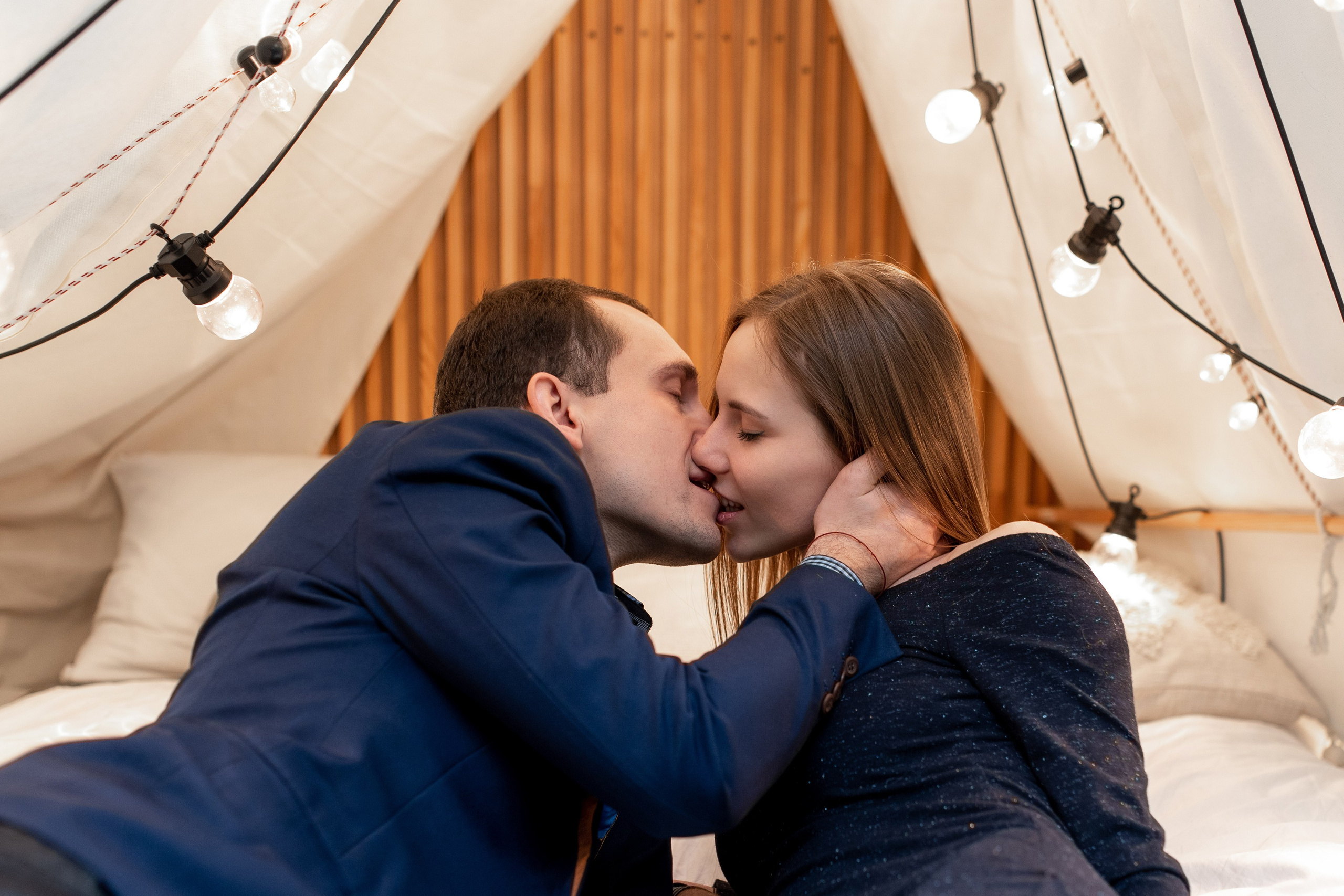 Love story Ильи и Кати. Профессиональный интерьерный и репортажный фотограф Минск и РБ. Максим Орлов