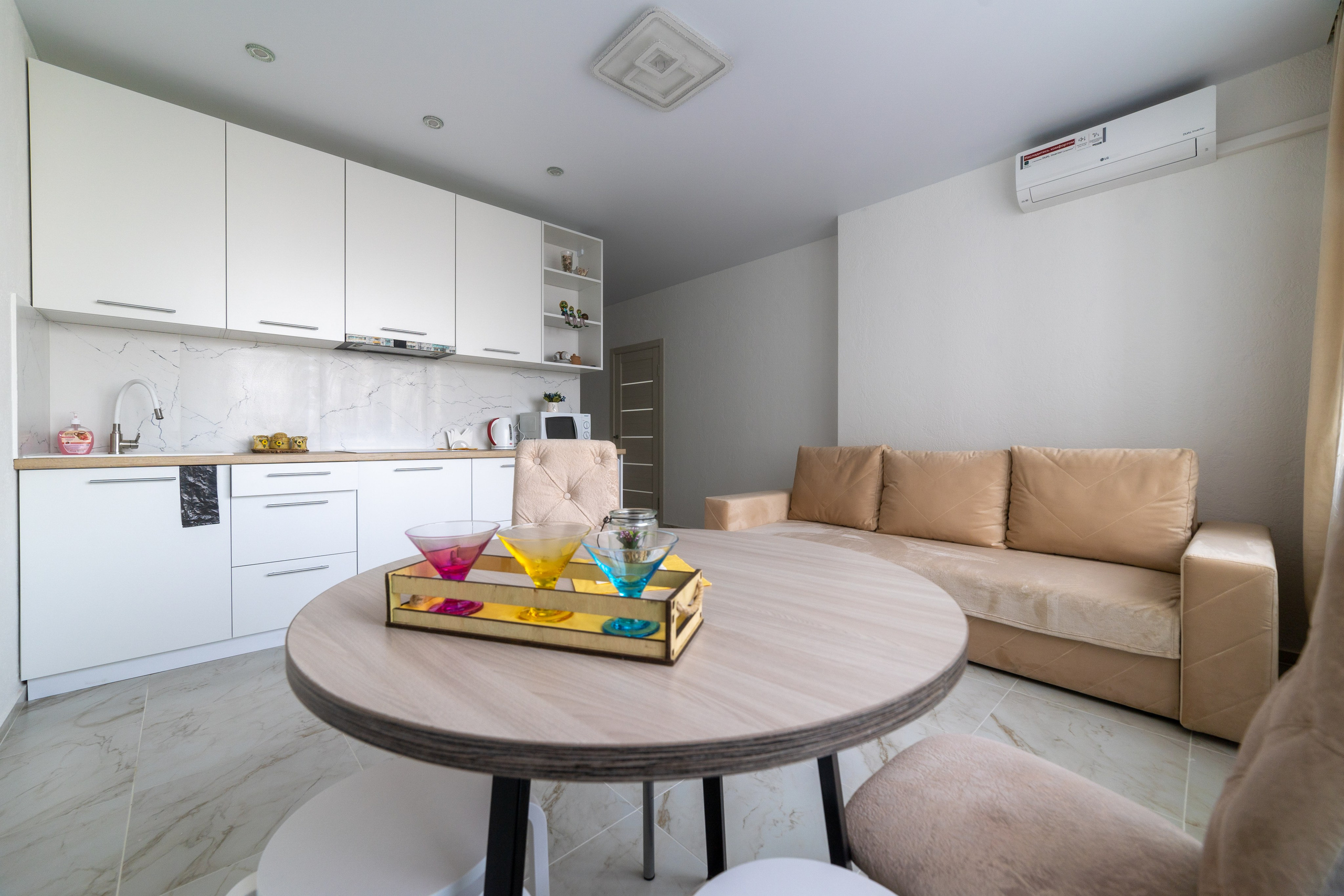 Пр. Дзержинского 94. Эконом вариант. Профессиональный интерьерный и репортажный фотограф Минск и РБ. Максим Орлов