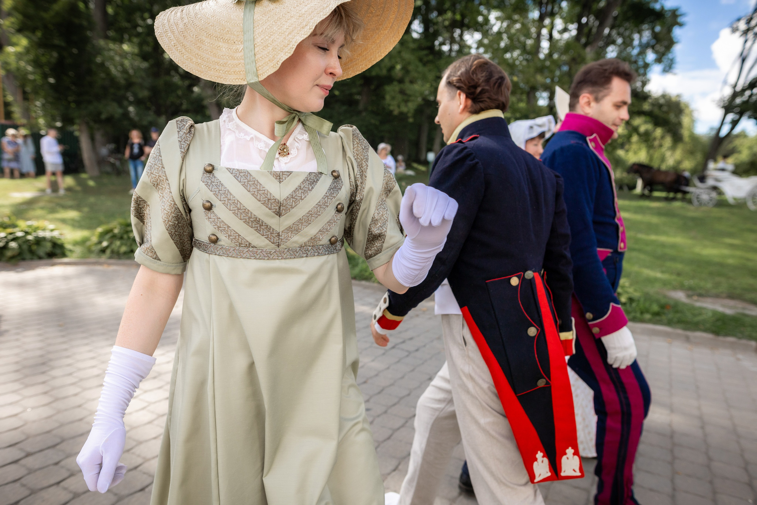 Пикник начала 19 века. Профессиональный интерьерный и репортажный фотограф Минск и РБ. Максим Орлов