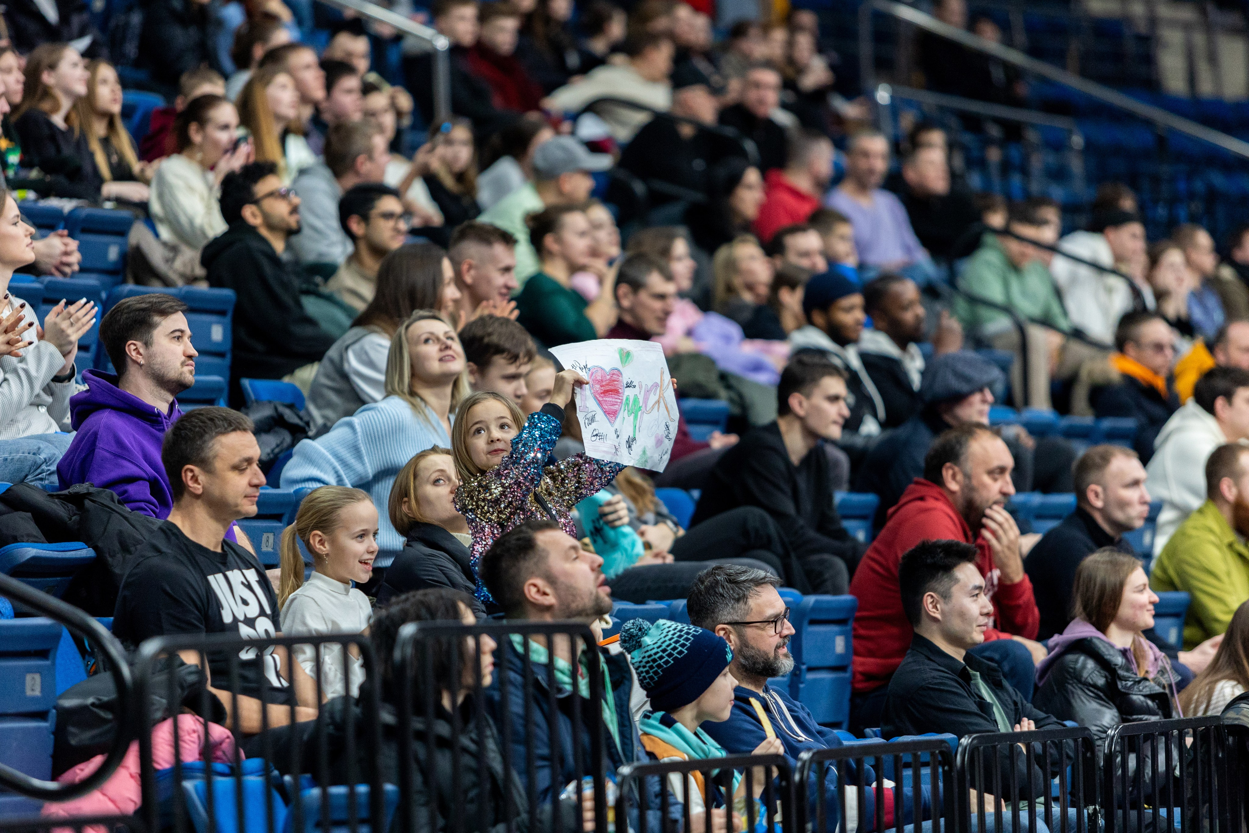 Баскетбол. Лучшие кадры. Минск — Уралмаш 13.02.2024. Профессиональный интерьерный и репортажный фотограф Минск и РБ. Максим Орлов