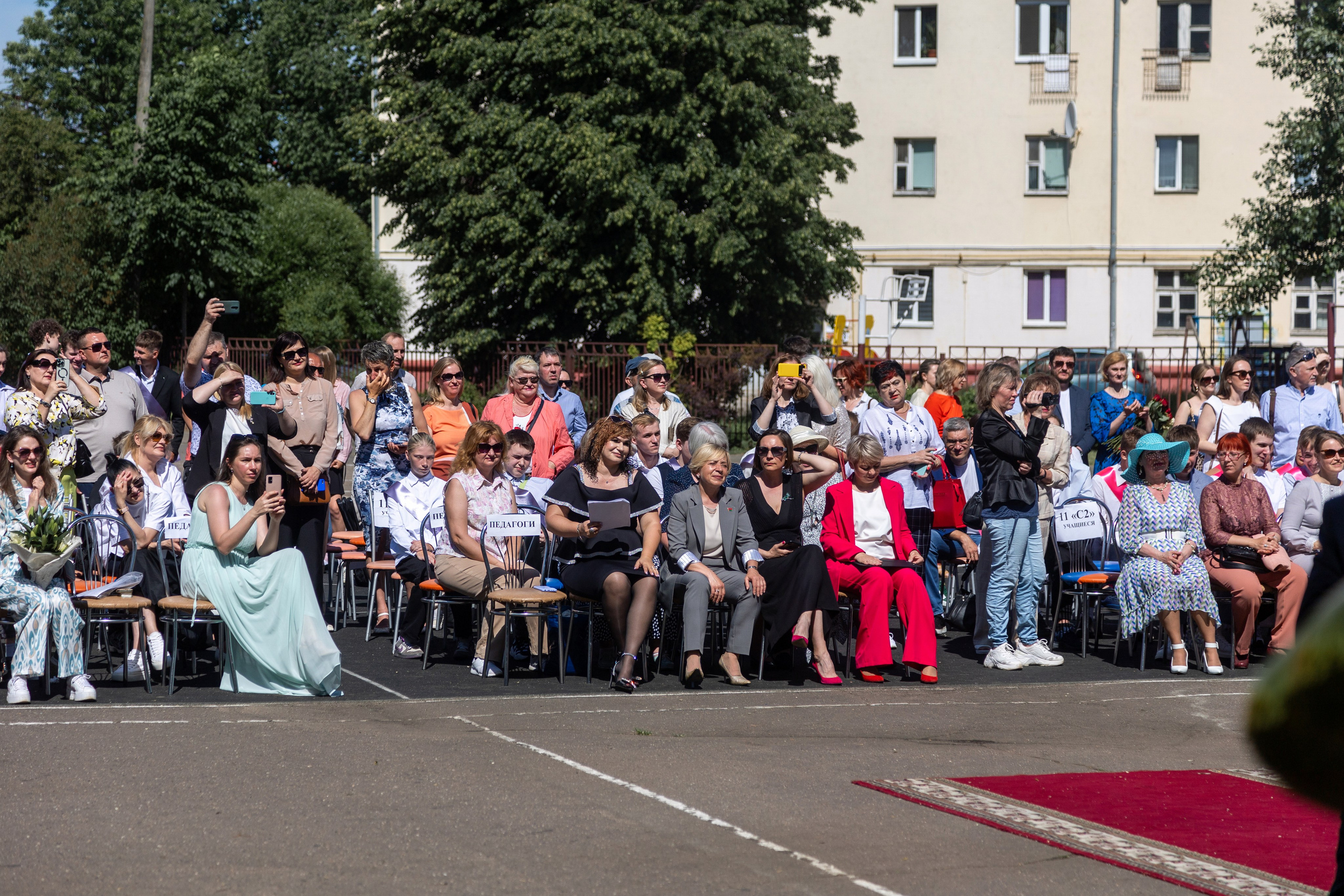 Школа 47. Последний звонок. Профессиональный интерьерный и репортажный фотограф Минск и РБ. Максим Орлов