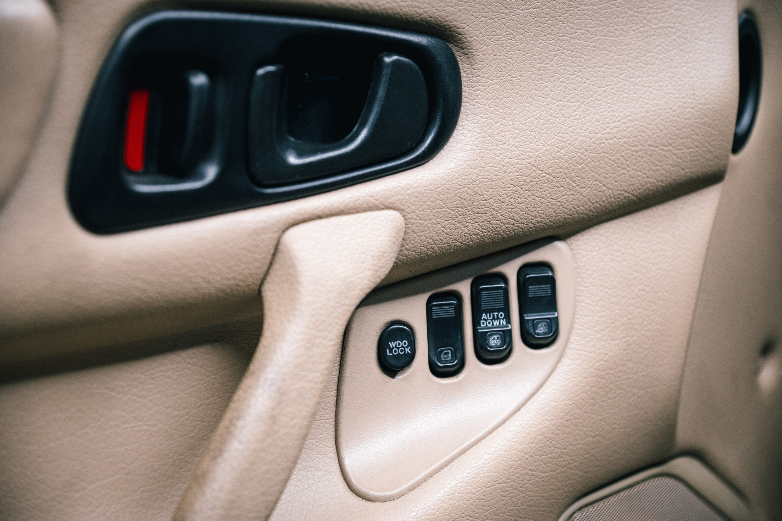 Митсубиси 3000GT. Профессиональный интерьерный и репортажный фотограф Минск и РБ. Максим Орлов