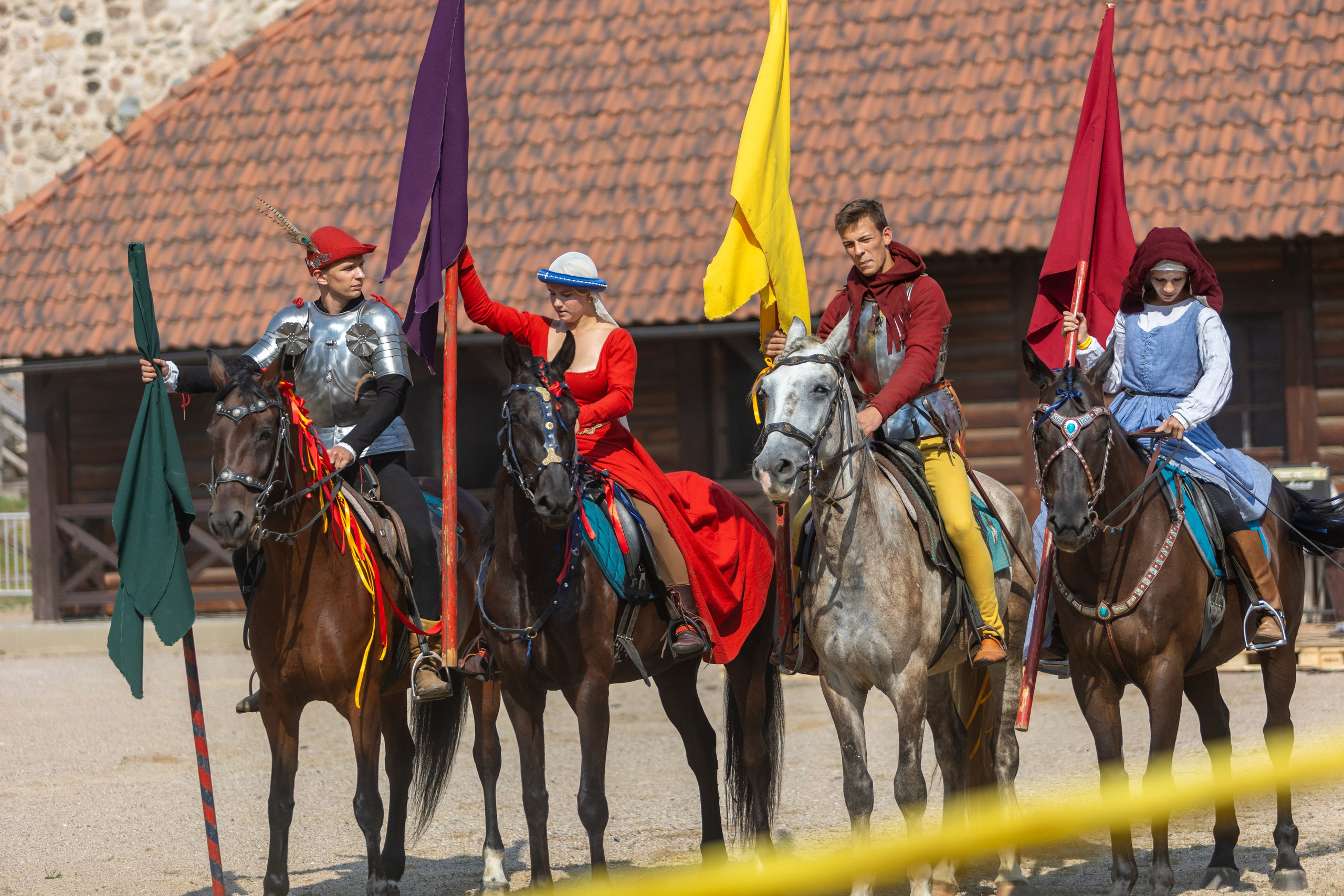 Выступление «Золотой шпоры» на празднике города Лиды. Профессиональный интерьерный и репортажный фотограф Минск и РБ. Максим Орлов