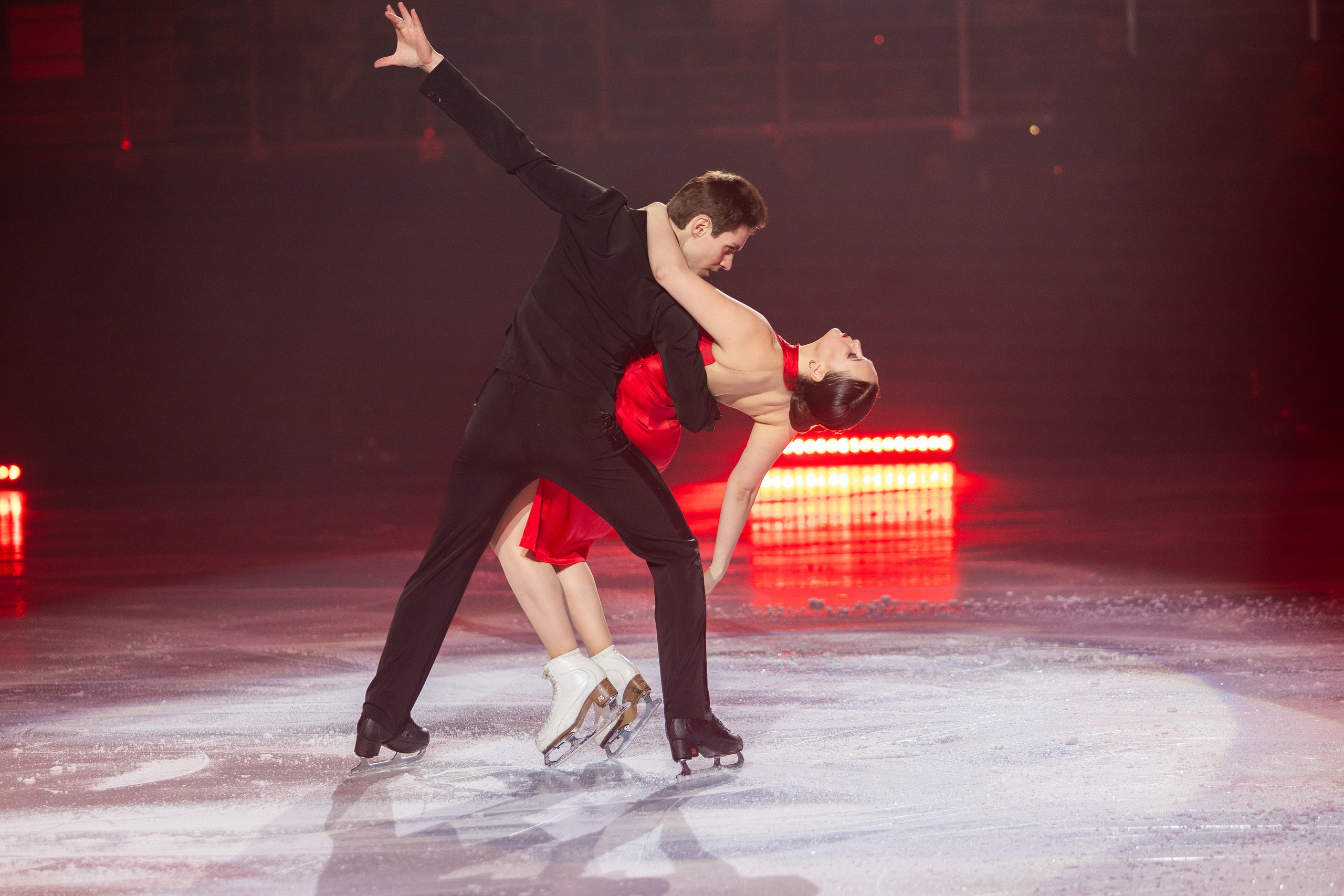 Ледовое шоу Ильи Авербуха 30.03.2024. Профессиональный интерьерный и репортажный фотограф Минск и РБ. Максим Орлов