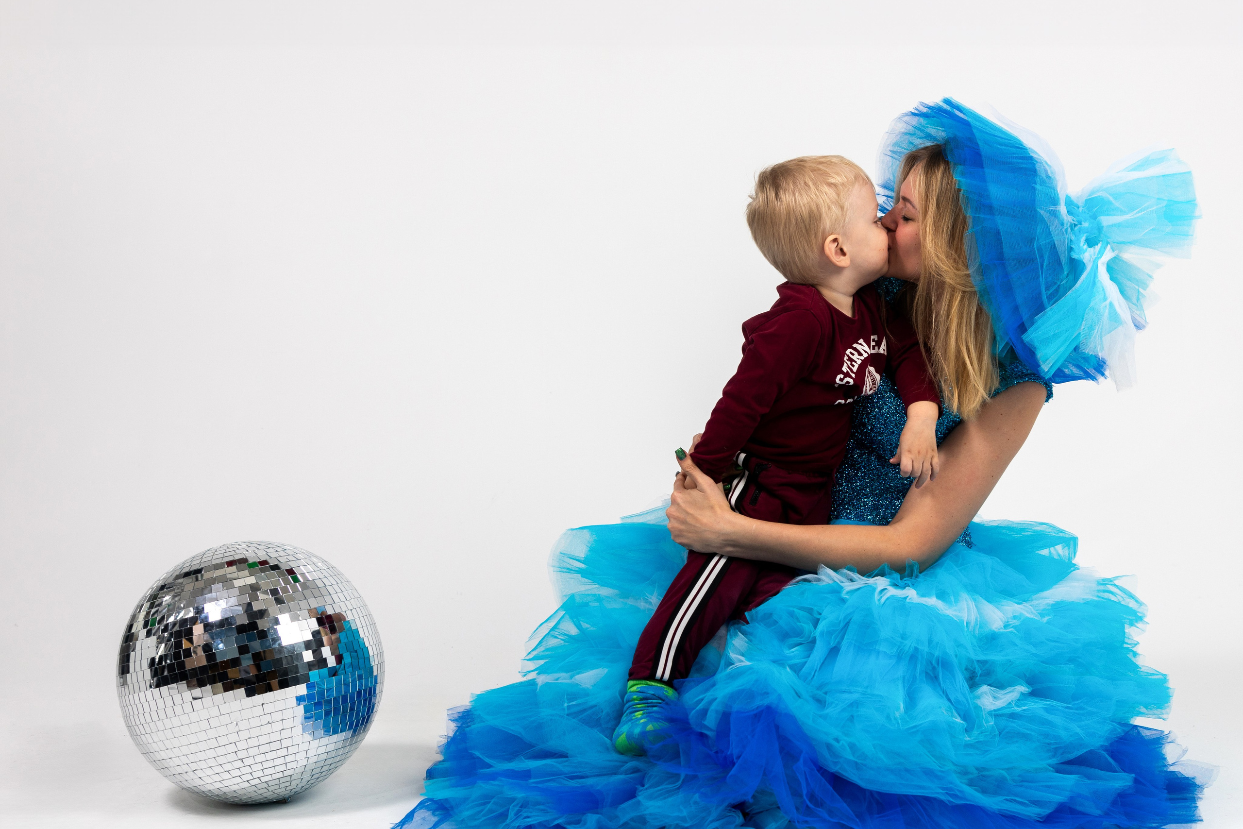 Фотосъемка одежды Юлии Калашниковой. Профессиональный интерьерный и репортажный фотограф Минск и РБ. Максим Орлов