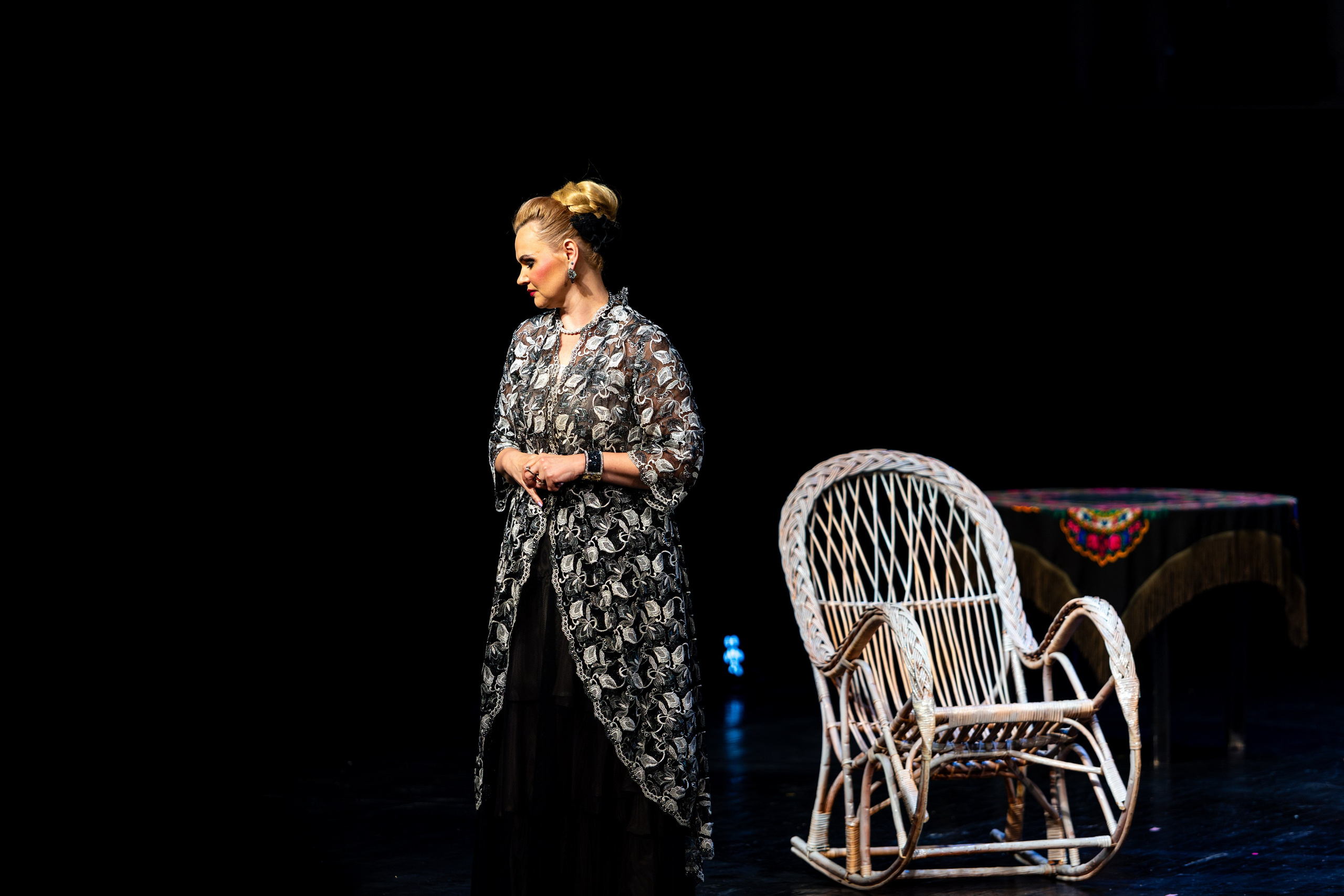 Новый театр «Я вещь». Профессиональный интерьерный и репортажный фотограф Минск и РБ. Максим Орлов