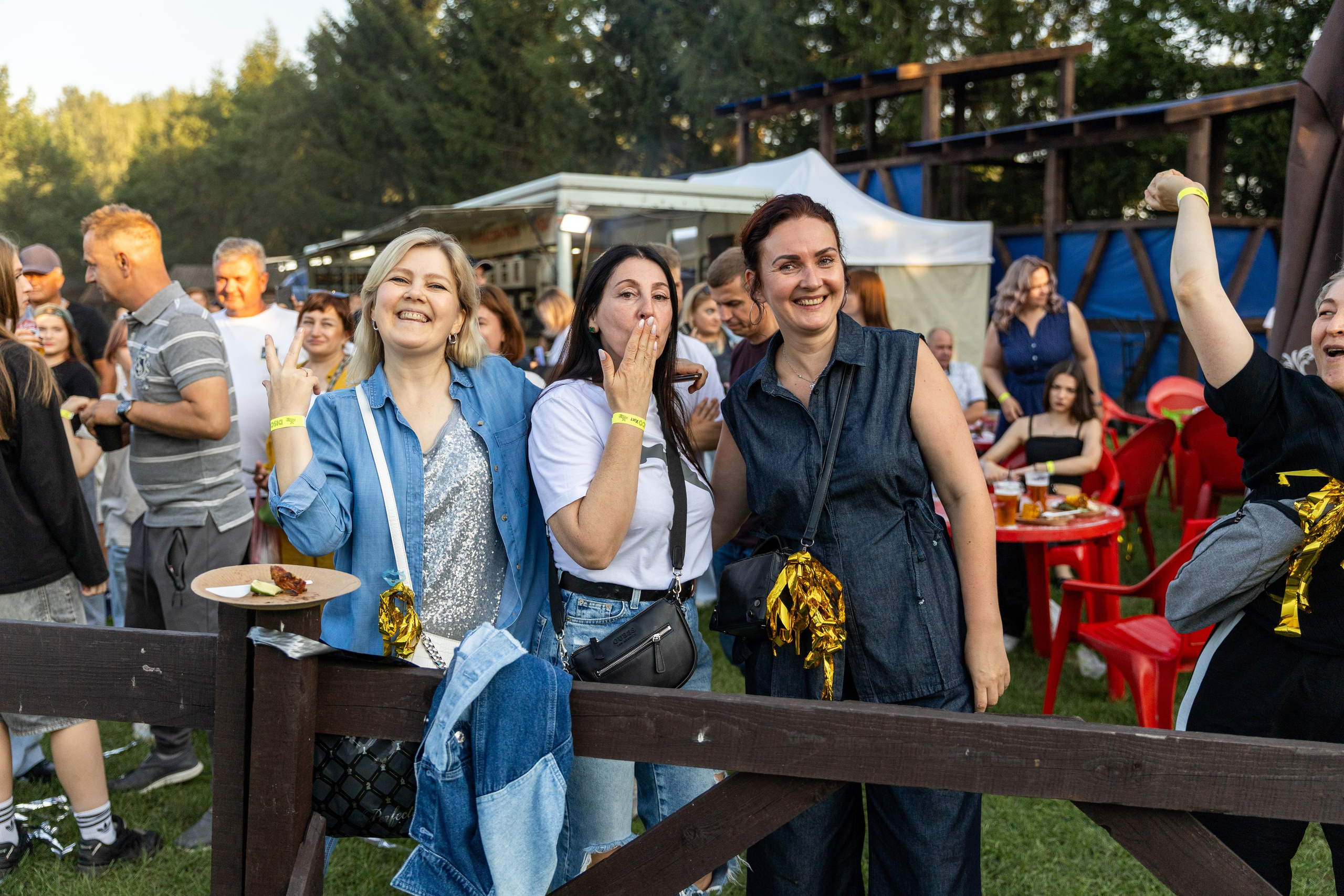 Дискохит. Профессиональный интерьерный и репортажный фотограф Минск и РБ. Максим Орлов