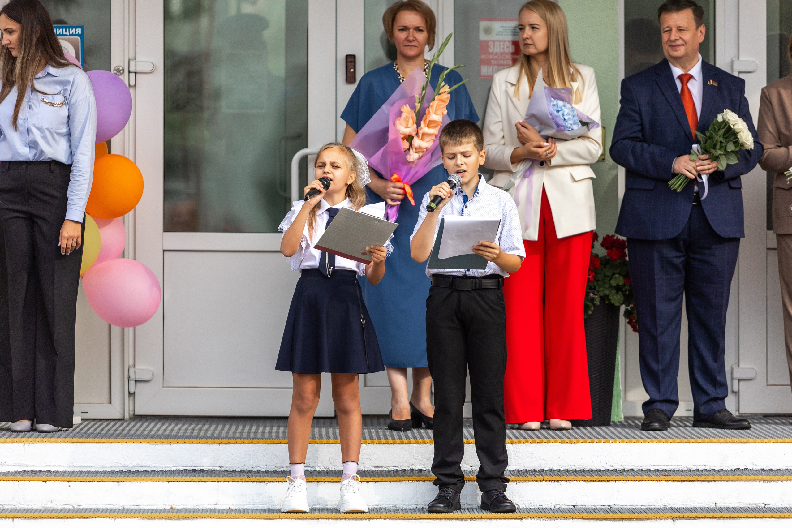 Линейка 1-го сентября. Профессиональный интерьерный и репортажный фотограф Минск и РБ. Максим Орлов
