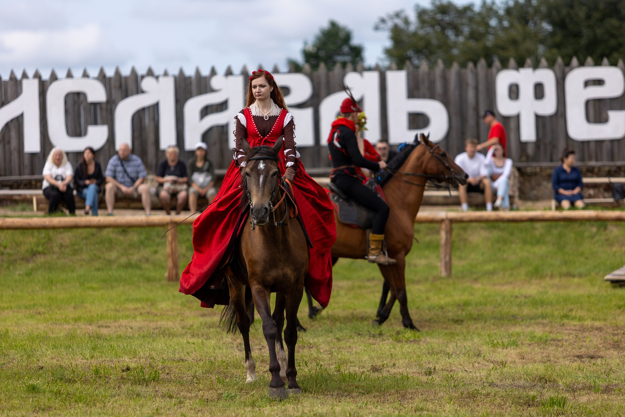 Рыцарский фест. Мстиславль. Профессиональный интерьерный и репортажный фотограф Минск и РБ. Максим Орлов