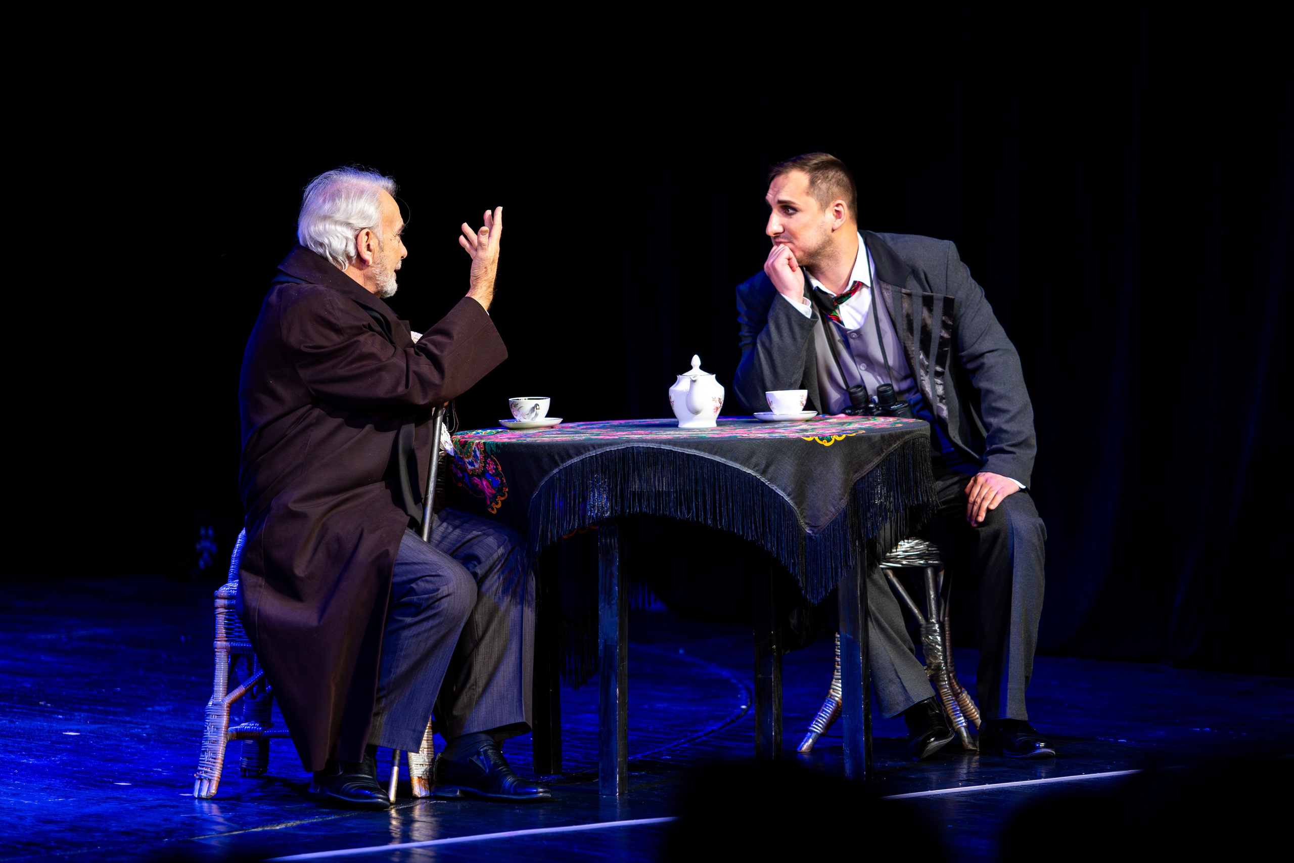 Новый театр «Я вещь». Профессиональный интерьерный и репортажный фотограф Минск и РБ. Максим Орлов