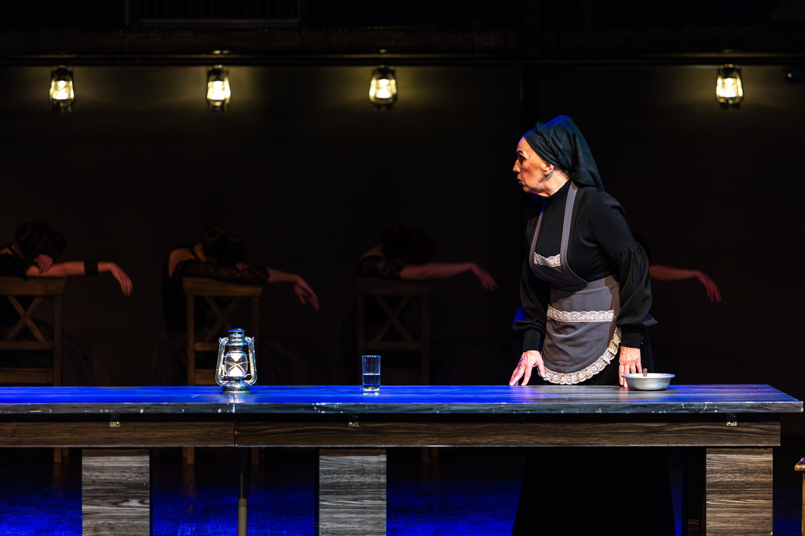 Новый театр «Дом Бернарды Альбы». Профессиональный интерьерный и репортажный фотограф Минск и РБ. Максим Орлов