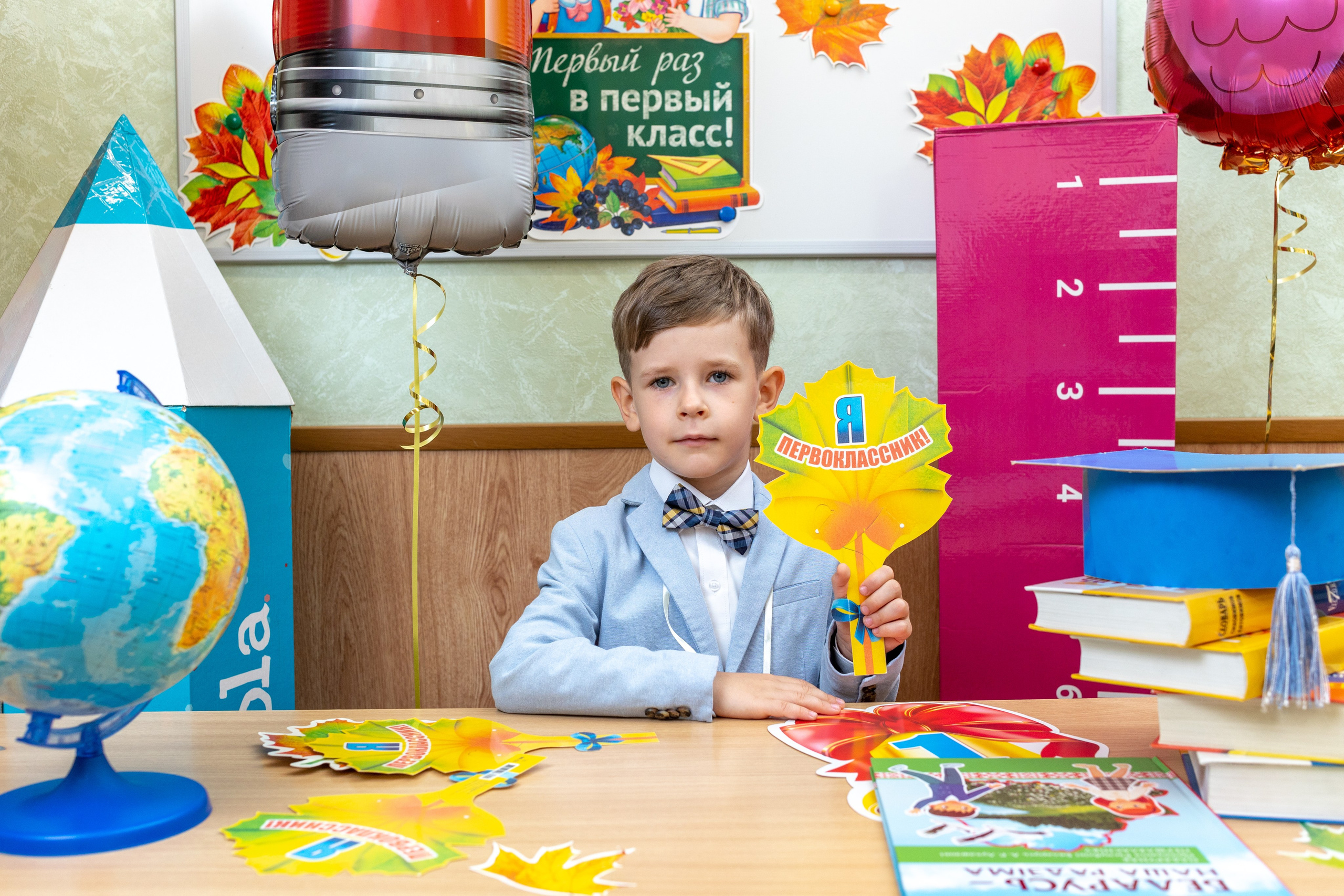 Линейка 1 сентября 2023 г. Профессиональный интерьерный и репортажный фотограф Минск и РБ. Максим Орлов