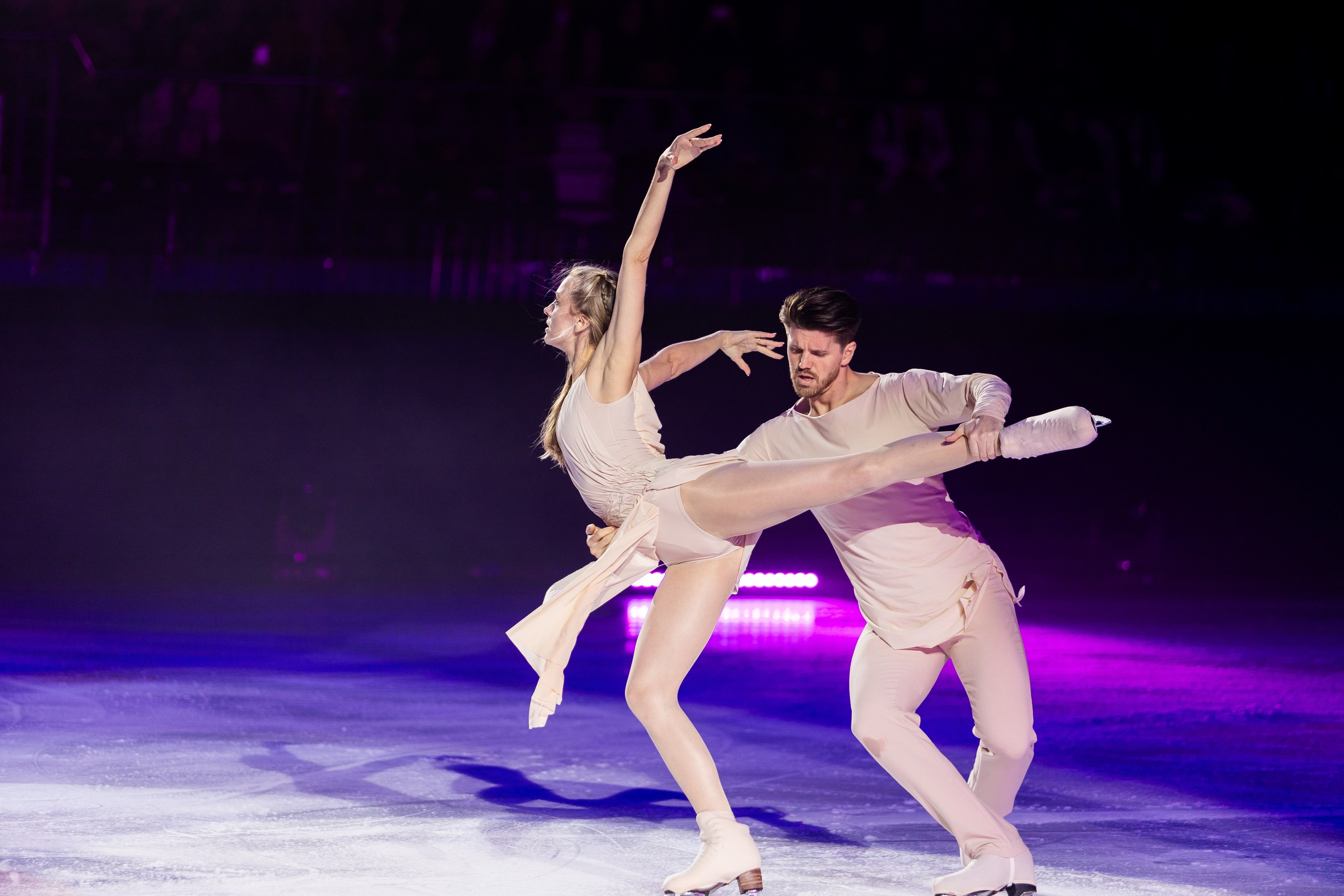 Ледовое шоу Ильи Авербуха 30.03.2024. Профессиональный интерьерный и репортажный фотограф Минск и РБ. Максим Орлов