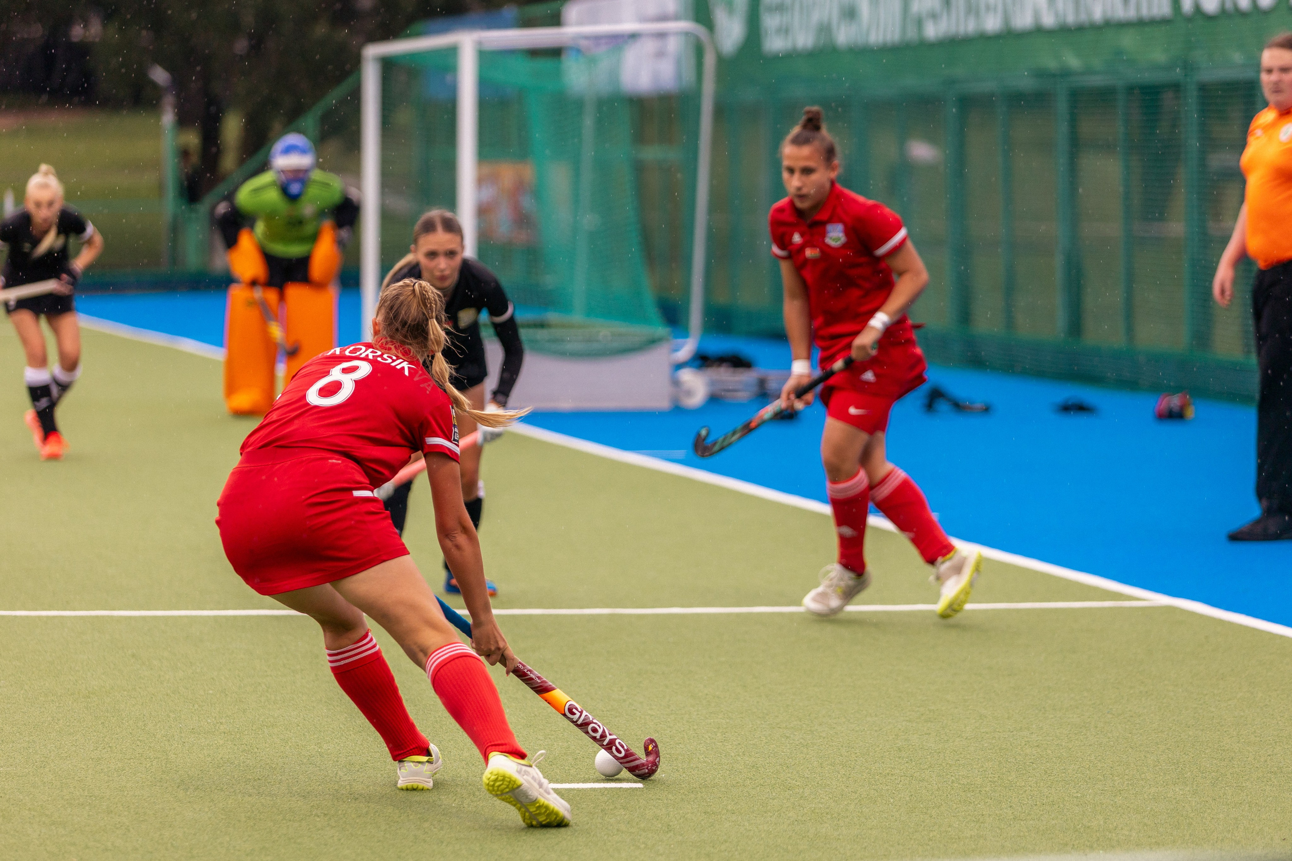 Хоккей на траве. Девушки. ХК Минск — ХК Виктория (Смолевичи) 10.06.2024. Профессиональный интерьерный и репортажный фотограф Минск и РБ. Максим Орлов