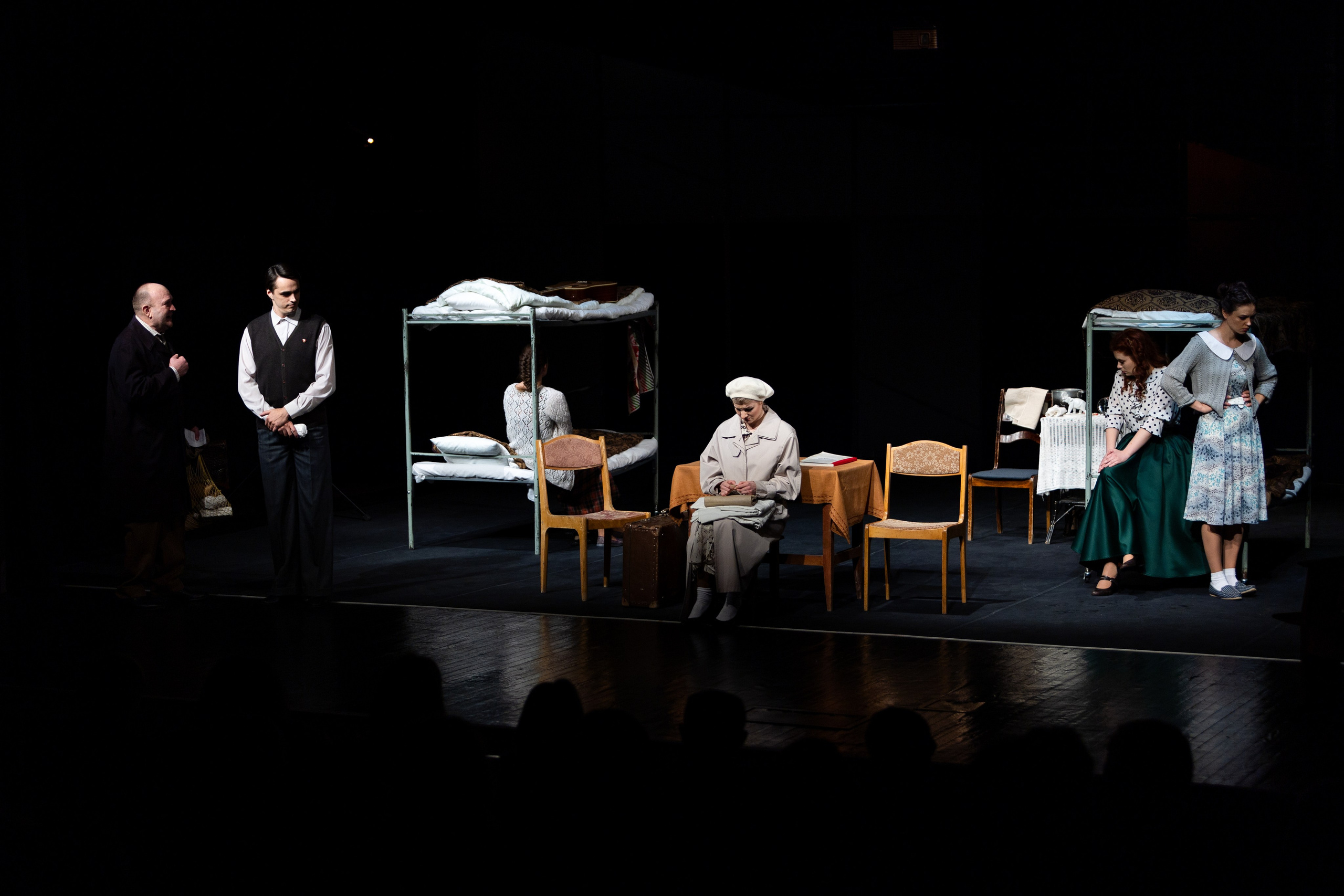 Новый театр «Фабричная девчонка». Профессиональный интерьерный и репортажный фотограф Минск и РБ. Максим Орлов