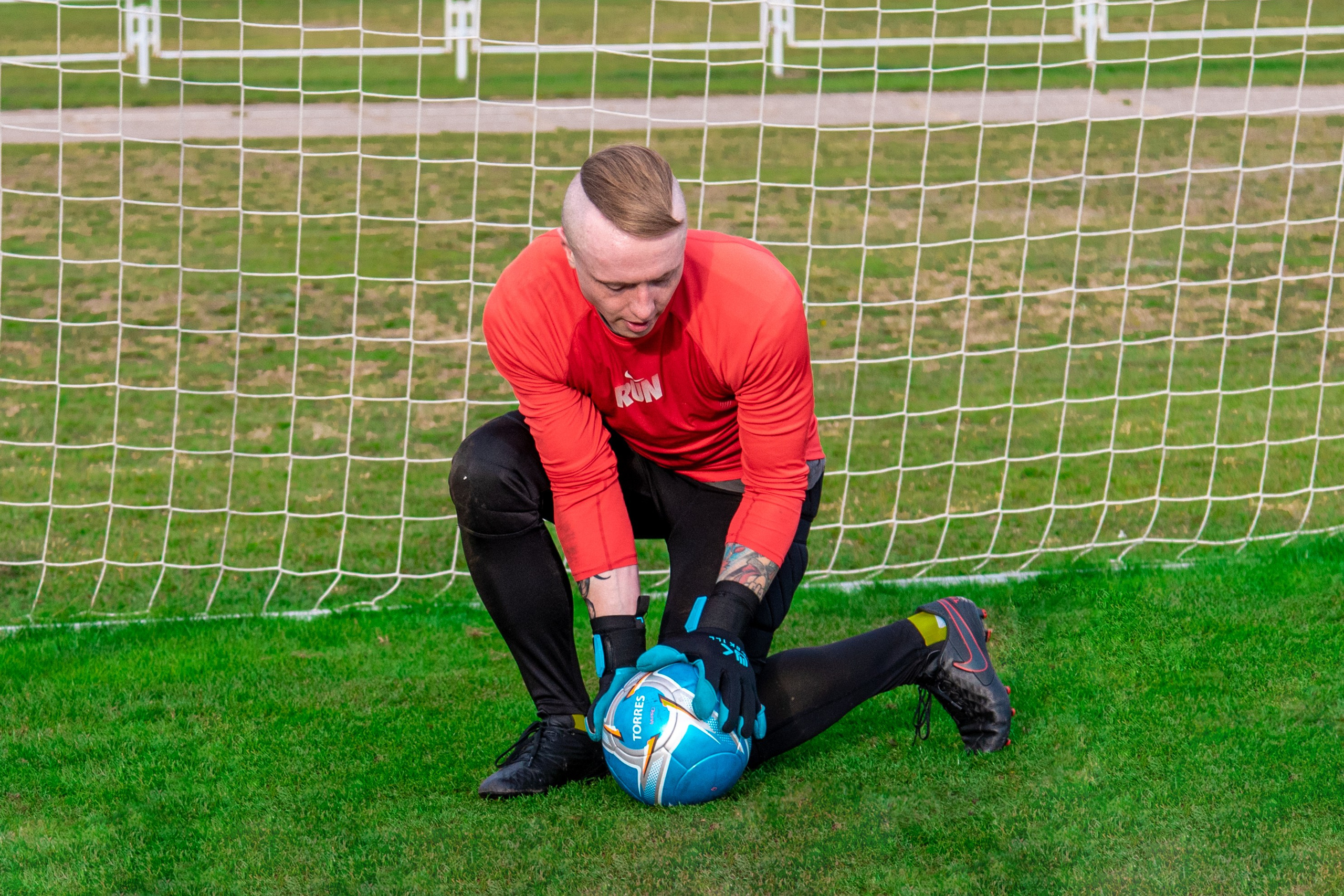 Фото для рекламы вратарских печаток. Профессиональный интерьерный и репортажный фотограф Минск и РБ. Максим Орлов