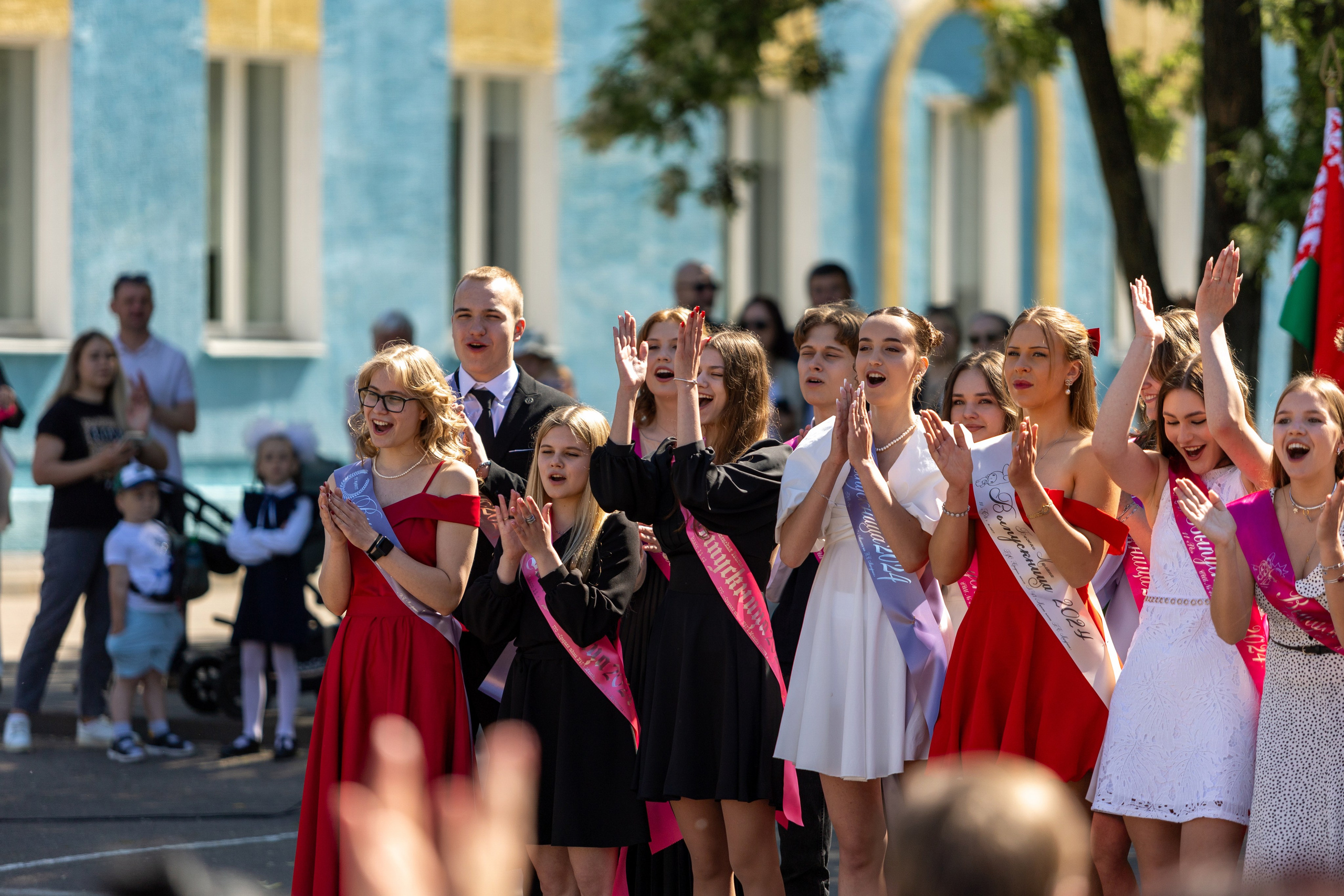 Школа 47. Последний звонок. Профессиональный интерьерный и репортажный фотограф Минск и РБ. Максим Орлов