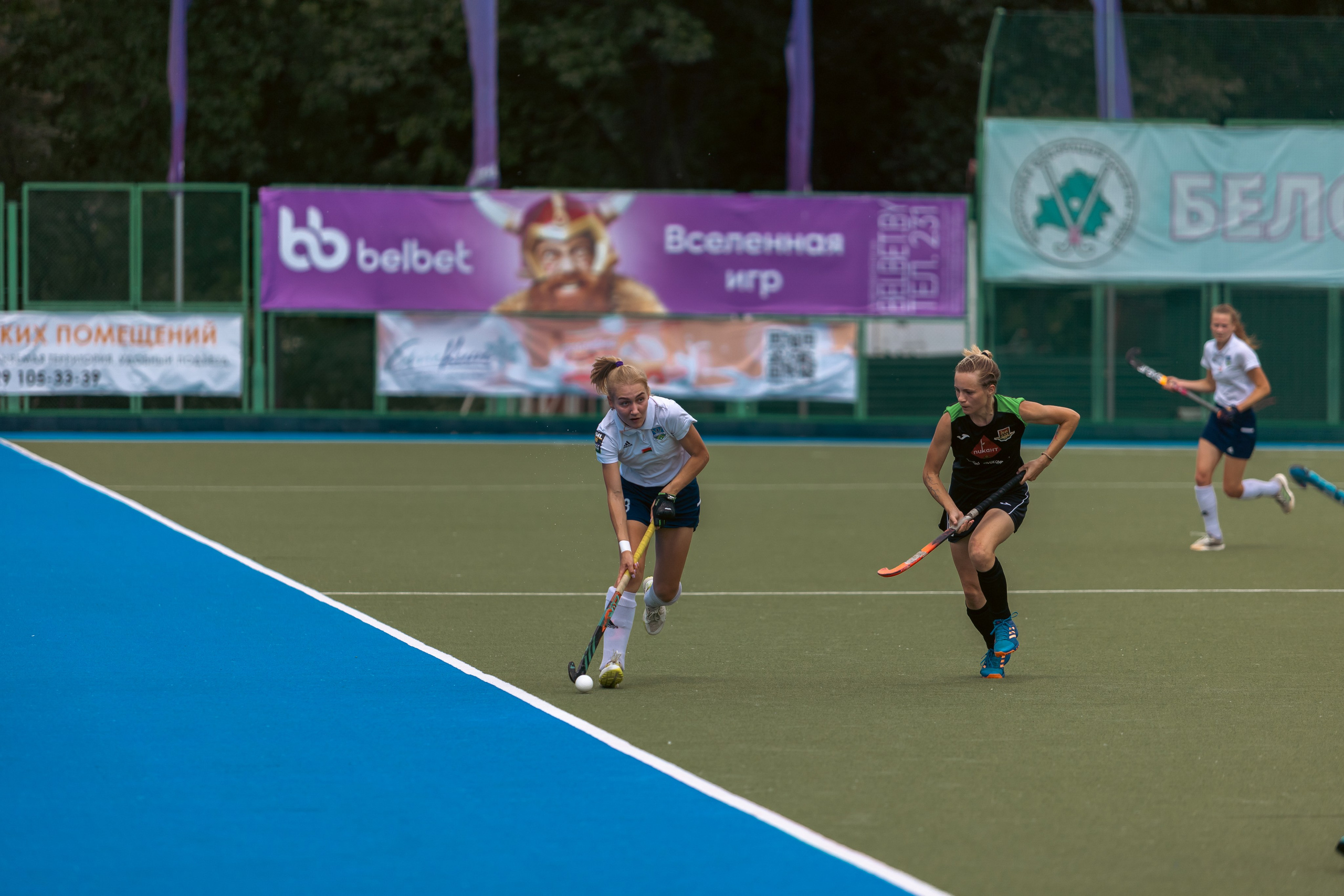 Хоккей на траве. Девушки. Минск — Текстильщик 29.052024. Профессиональный интерьерный и репортажный фотограф Минск и РБ. Максим Орлов