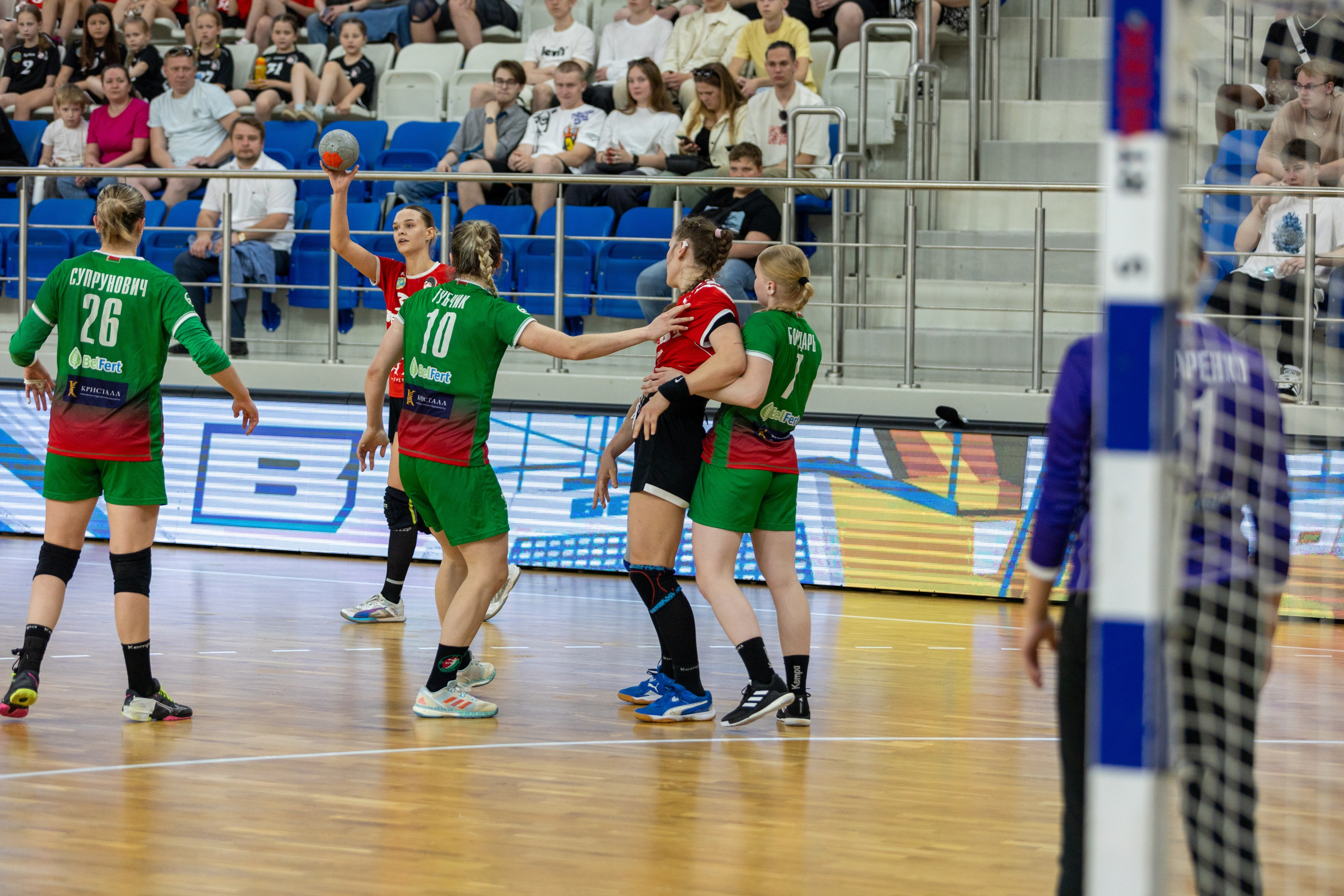 Гандбол. Финал. БНТУ — Гомель. 25.05.2024. Профессиональный интерьерный и репортажный фотограф Минск и РБ. Максим Орлов