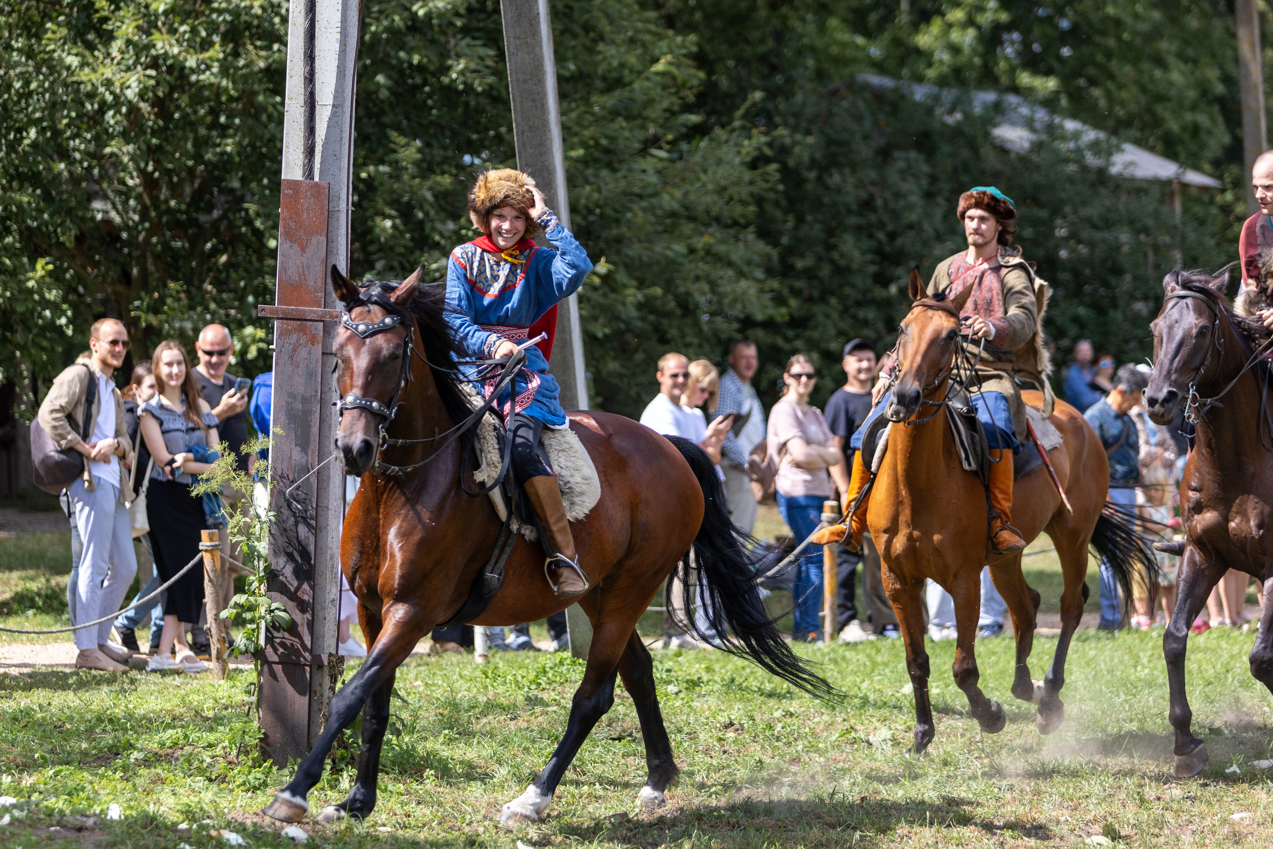Ежегодный фестиваль средневековья в Дукоре. Профессиональный интерьерный и репортажный фотограф Минск и РБ. Максим Орлов
