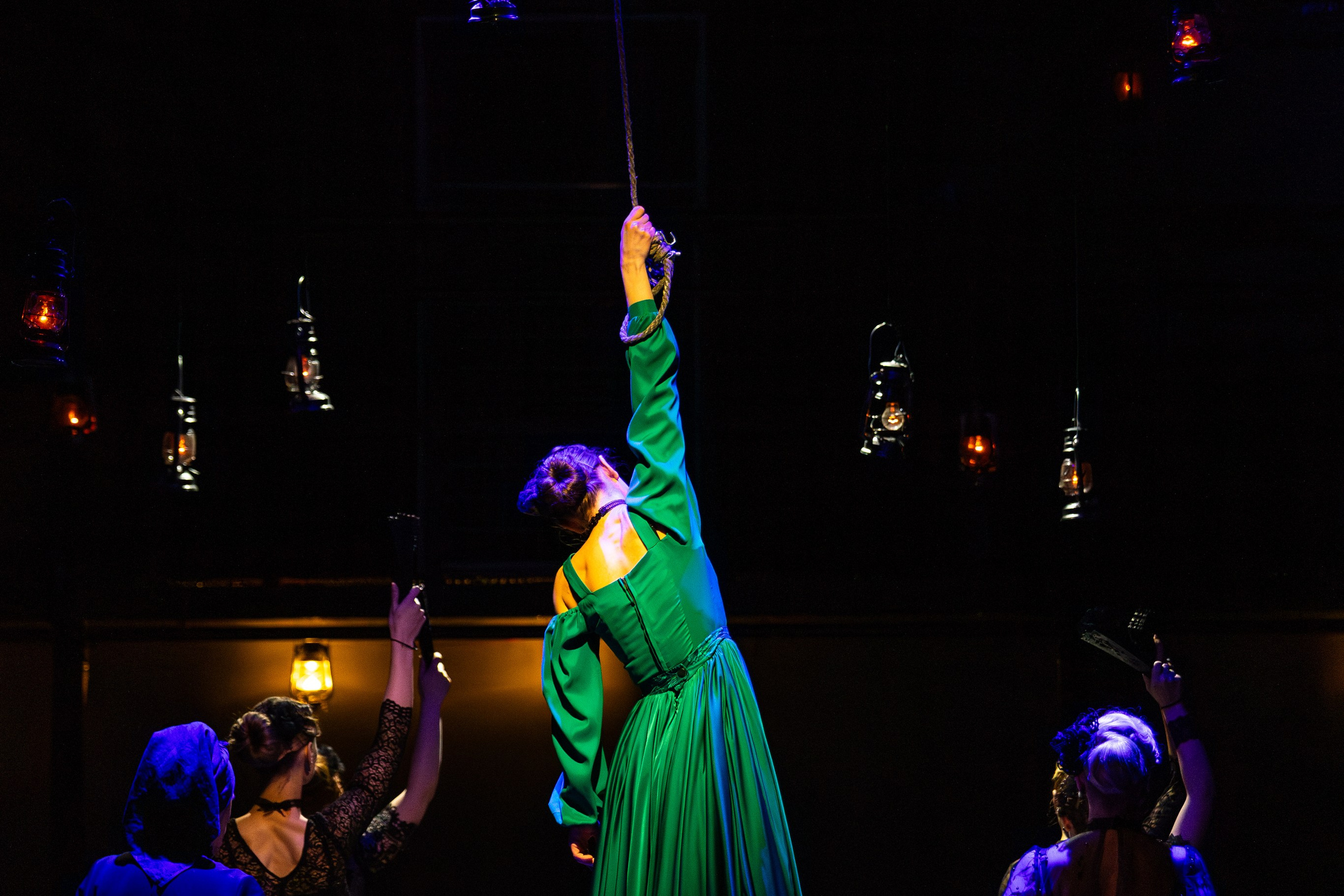 Новый театр «Дом Бернарды Альбы». Профессиональный интерьерный и репортажный фотограф Минск и РБ. Максим Орлов