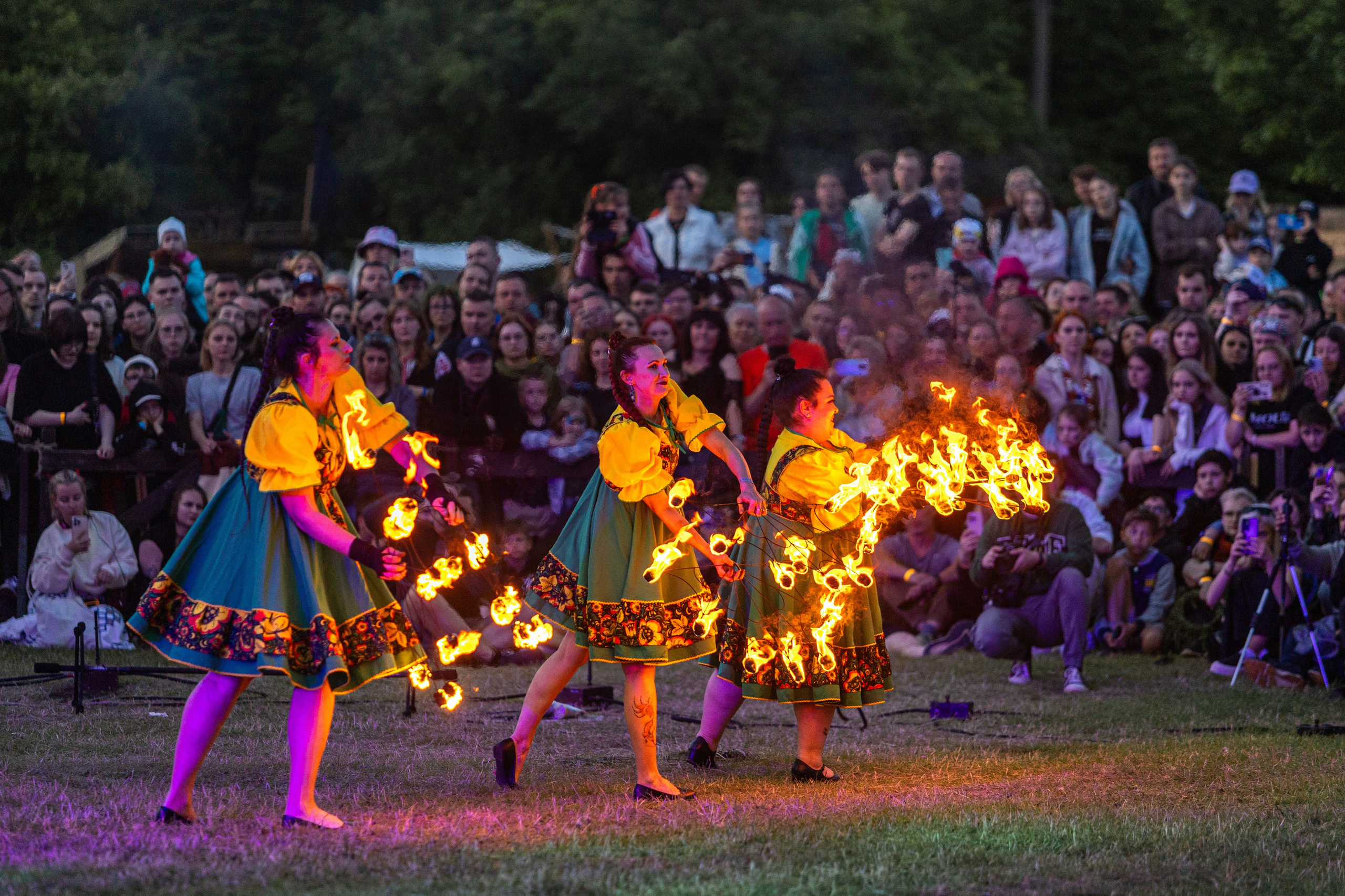 Свята сонца. Профессиональный интерьерный и репортажный фотограф Минск и РБ. Максим Орлов