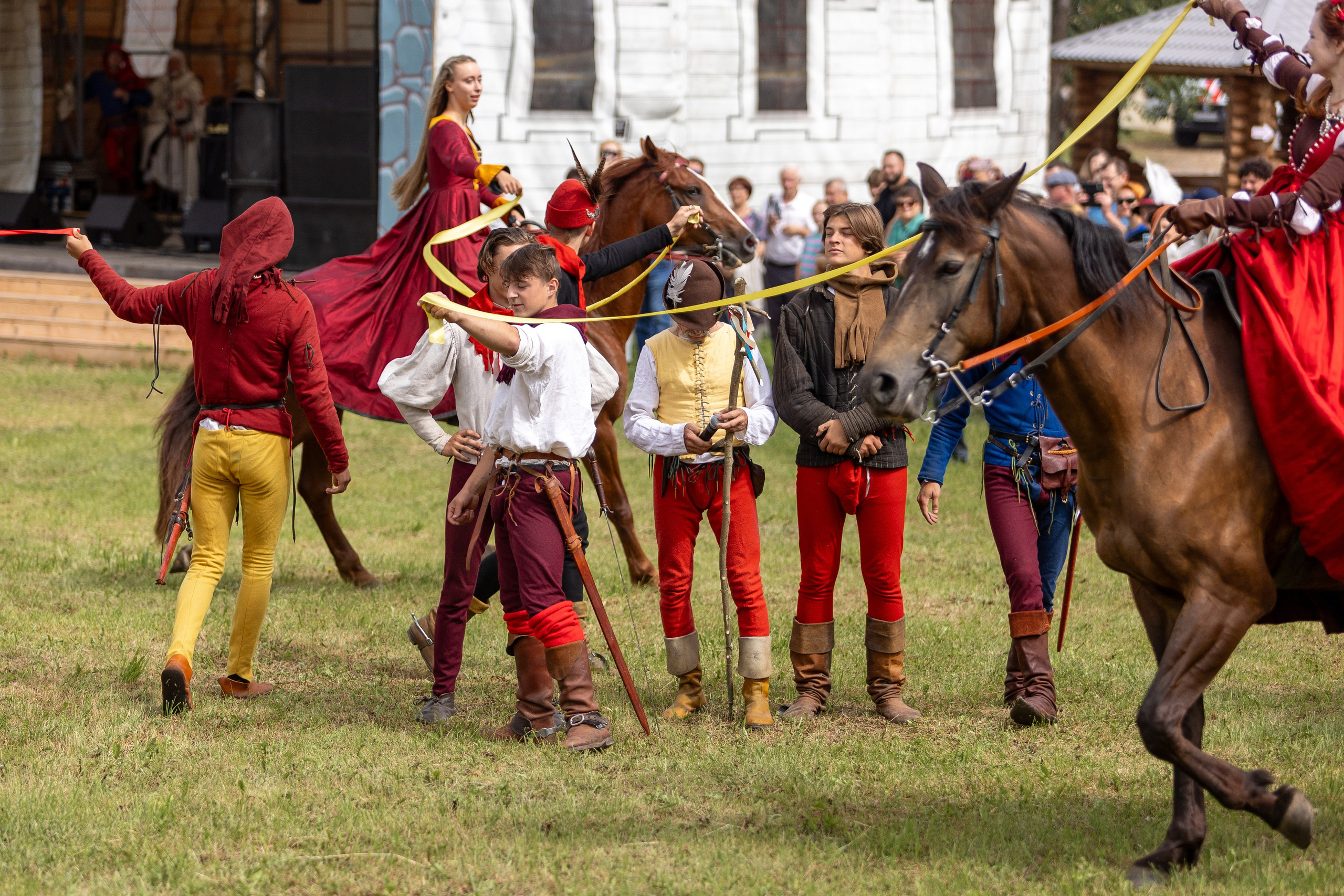 Рыцарский фест. Мстиславль. Профессиональный интерьерный и репортажный фотограф Минск и РБ. Максим Орлов