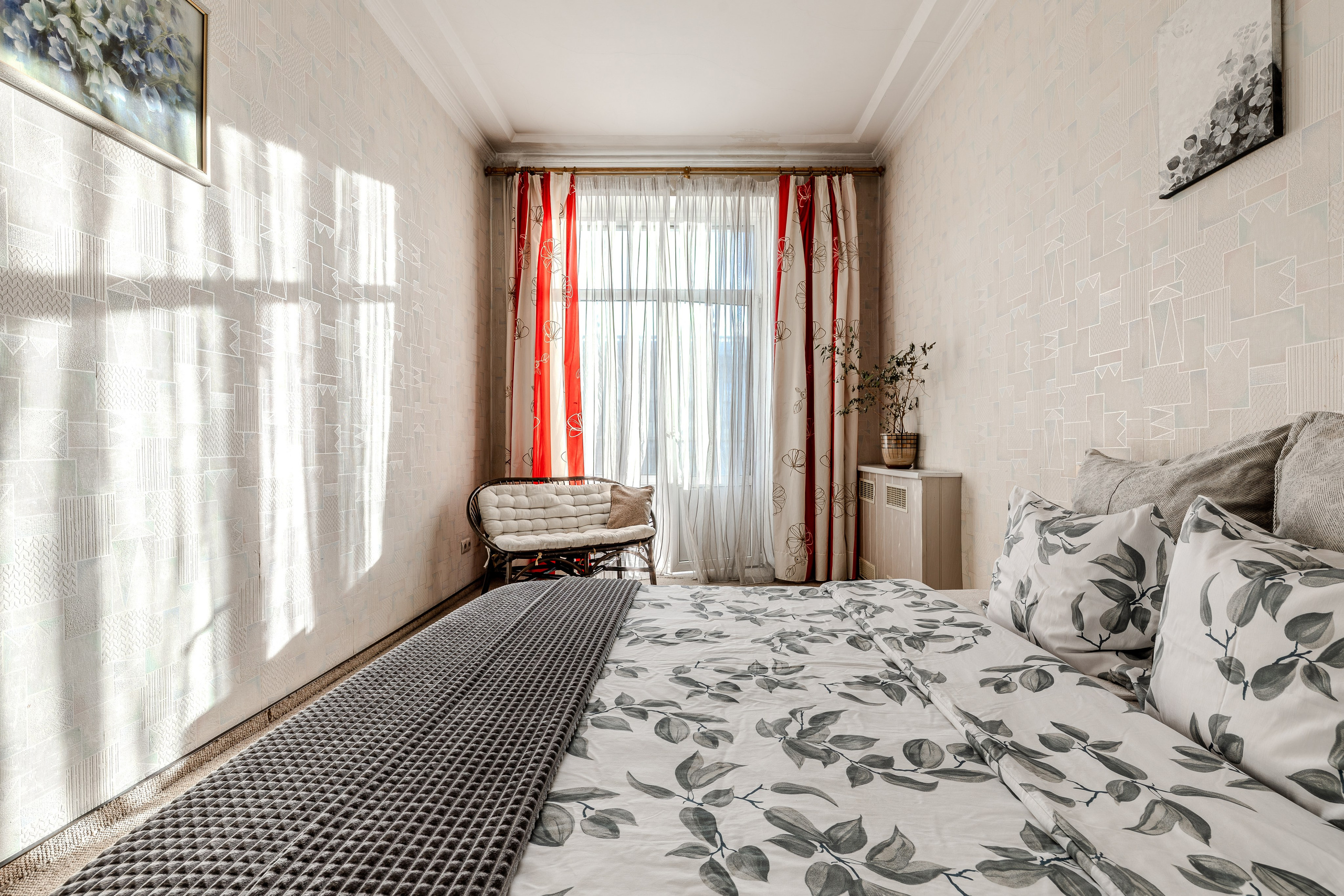 Пр. Независимости 23. Профессиональный интерьерный и репортажный фотограф Минск и РБ. Максим Орлов