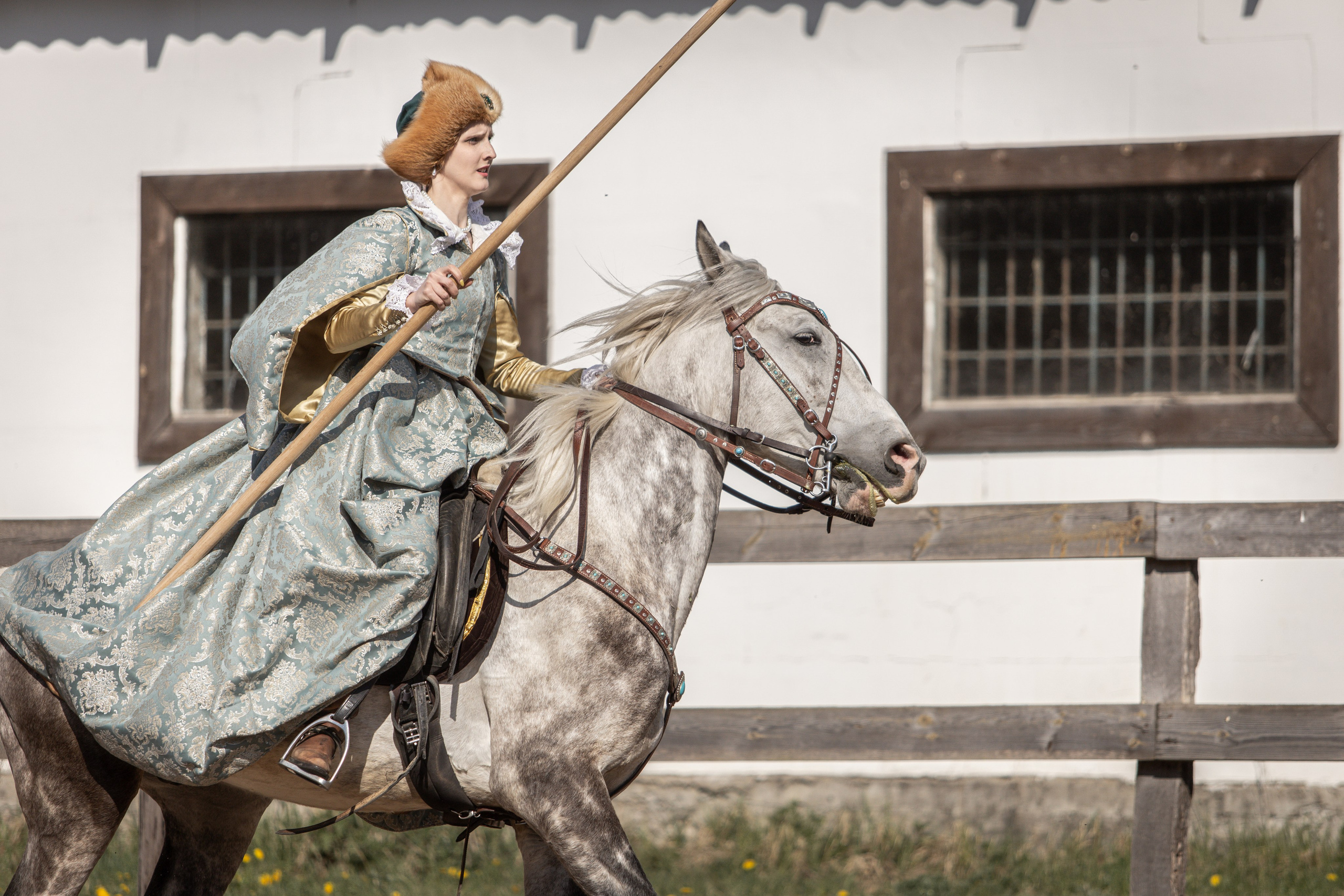 Золотая Шпора. Огнем и Мечем. День первый. Рыцарский турнир. Профессиональный интерьерный и репортажный фотограф Минск и РБ. Максим Орлов