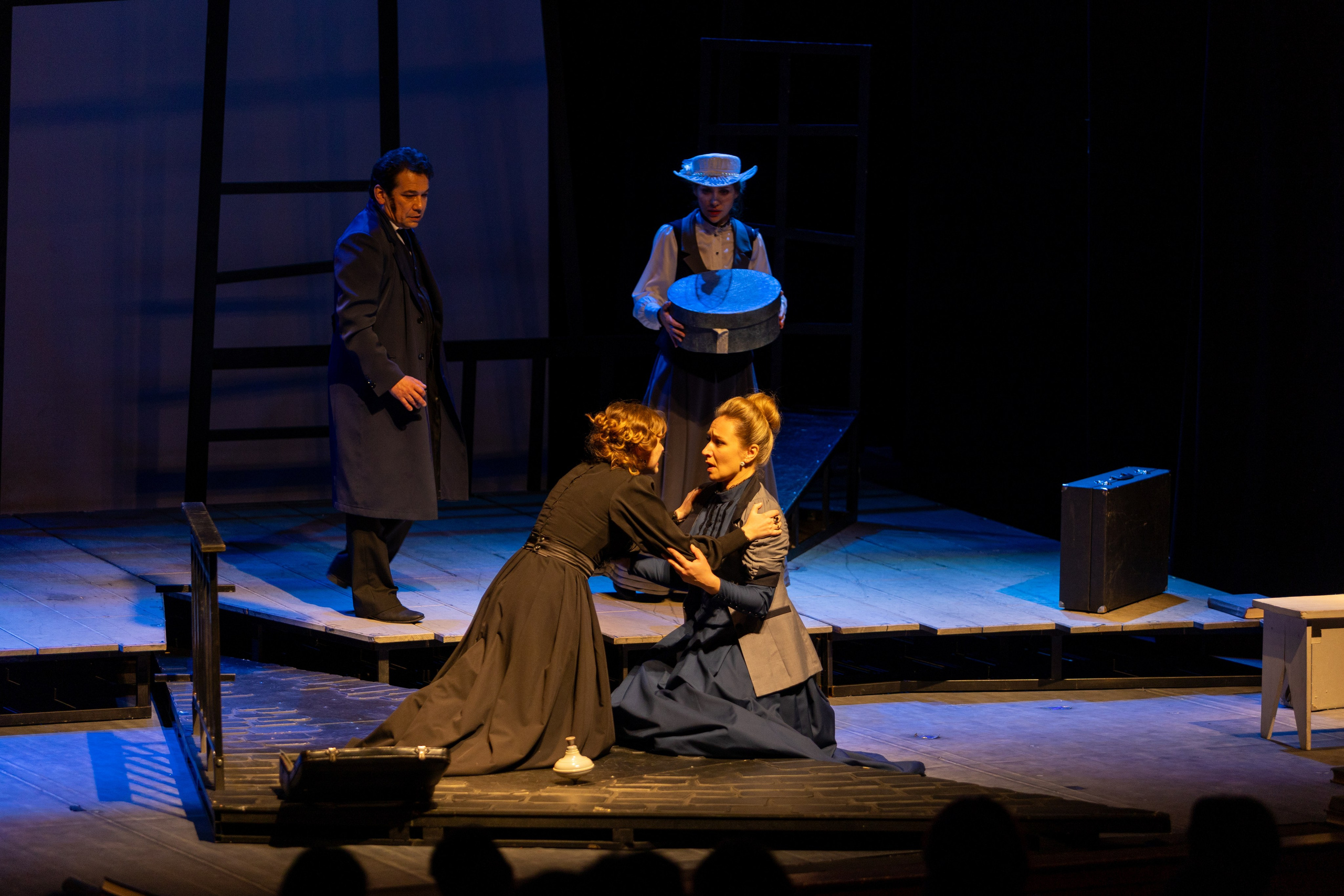 Театр белорусской армии «Три сестры». Профессиональный интерьерный и репортажный фотограф Минск и РБ. Максим Орлов