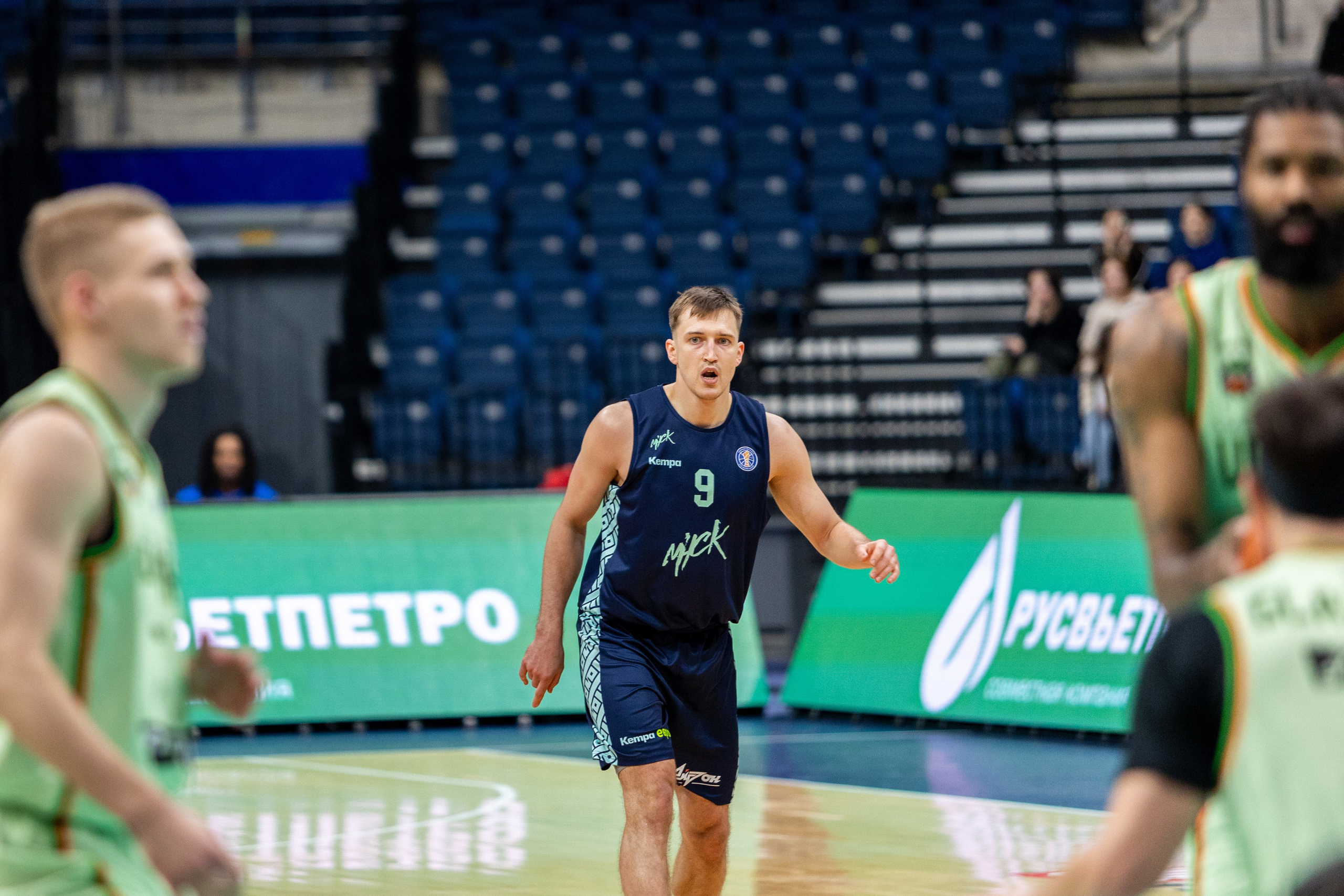 Баскетбол. Лучшие кадры. Минск — Уралмаш 13.02.2024. Профессиональный интерьерный и репортажный фотограф Минск и РБ. Максим Орлов