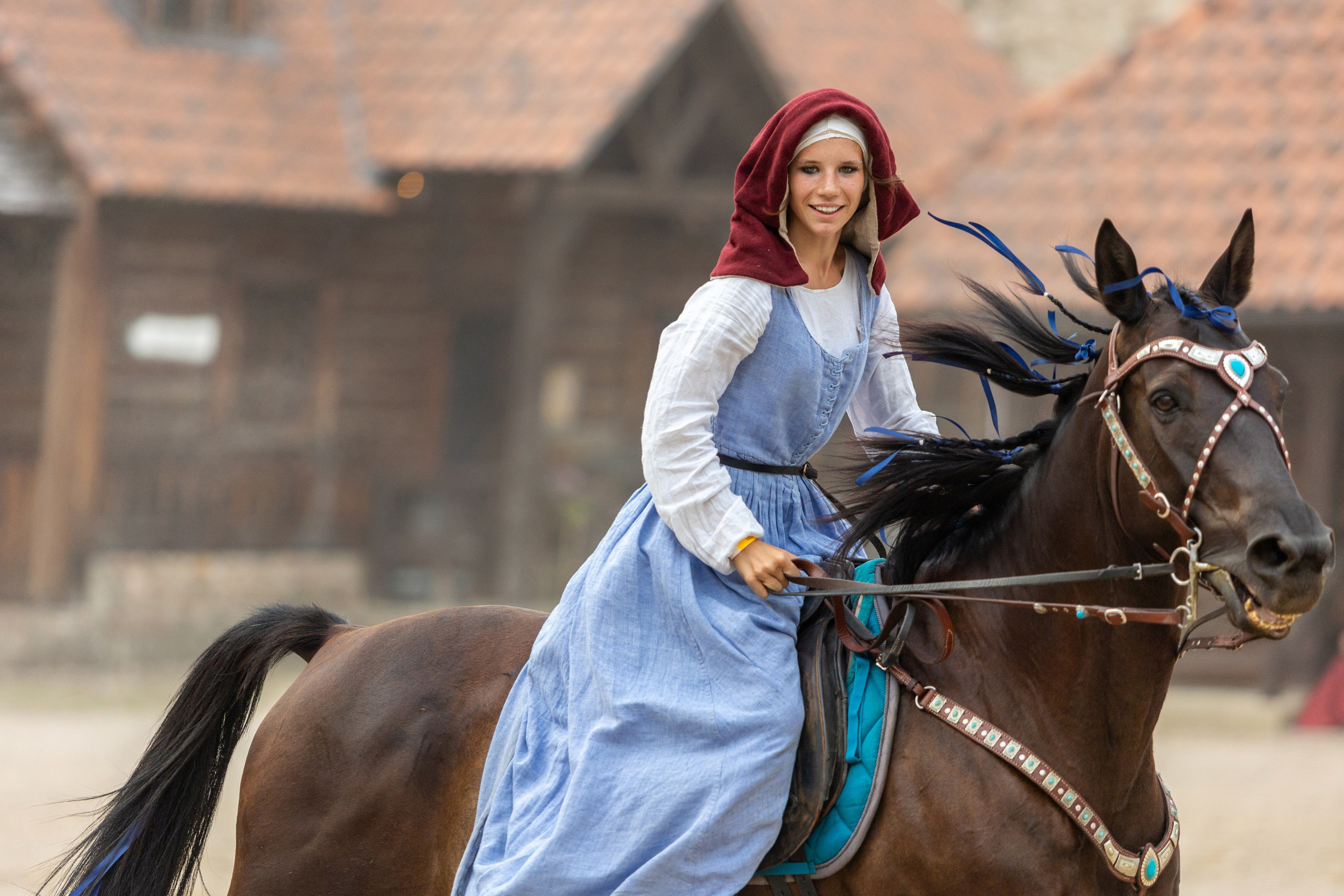 Выступление «Золотой шпоры» на празднике города Лиды. Профессиональный интерьерный и репортажный фотограф Минск и РБ. Максим Орлов