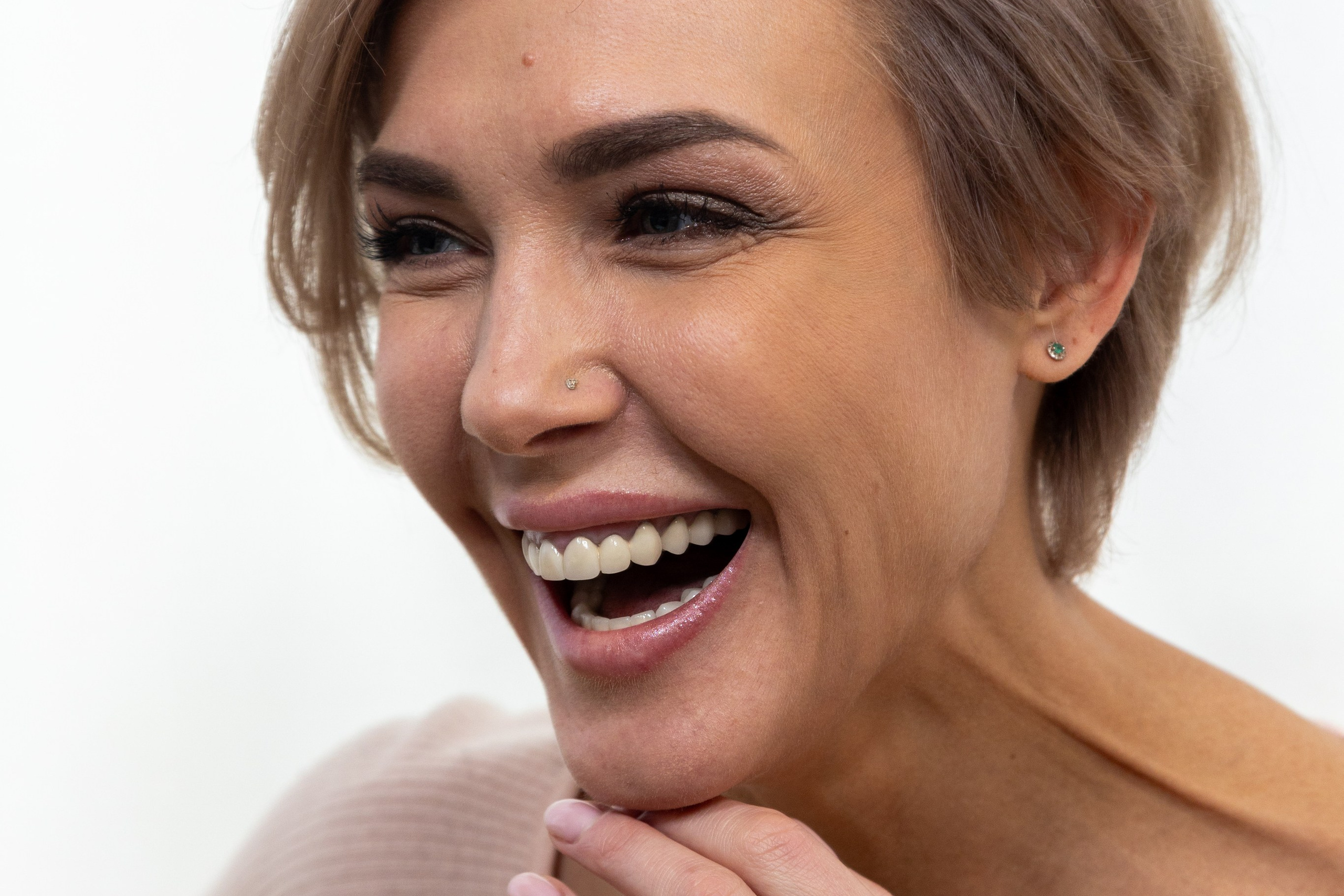 Реклама салона красоты «Манго». Профессиональный интерьерный и репортажный фотограф Минск и РБ. Максим Орлов