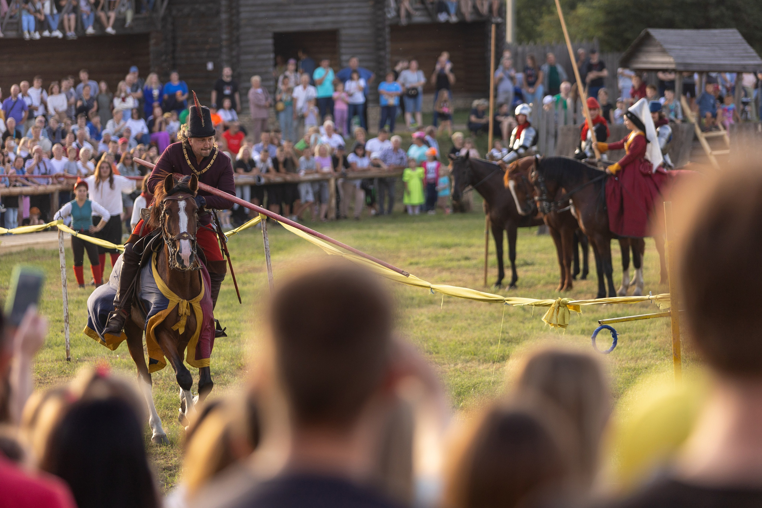 Рыцарский фест. Мстиславль. Профессиональный интерьерный и репортажный фотограф Минск и РБ. Максим Орлов