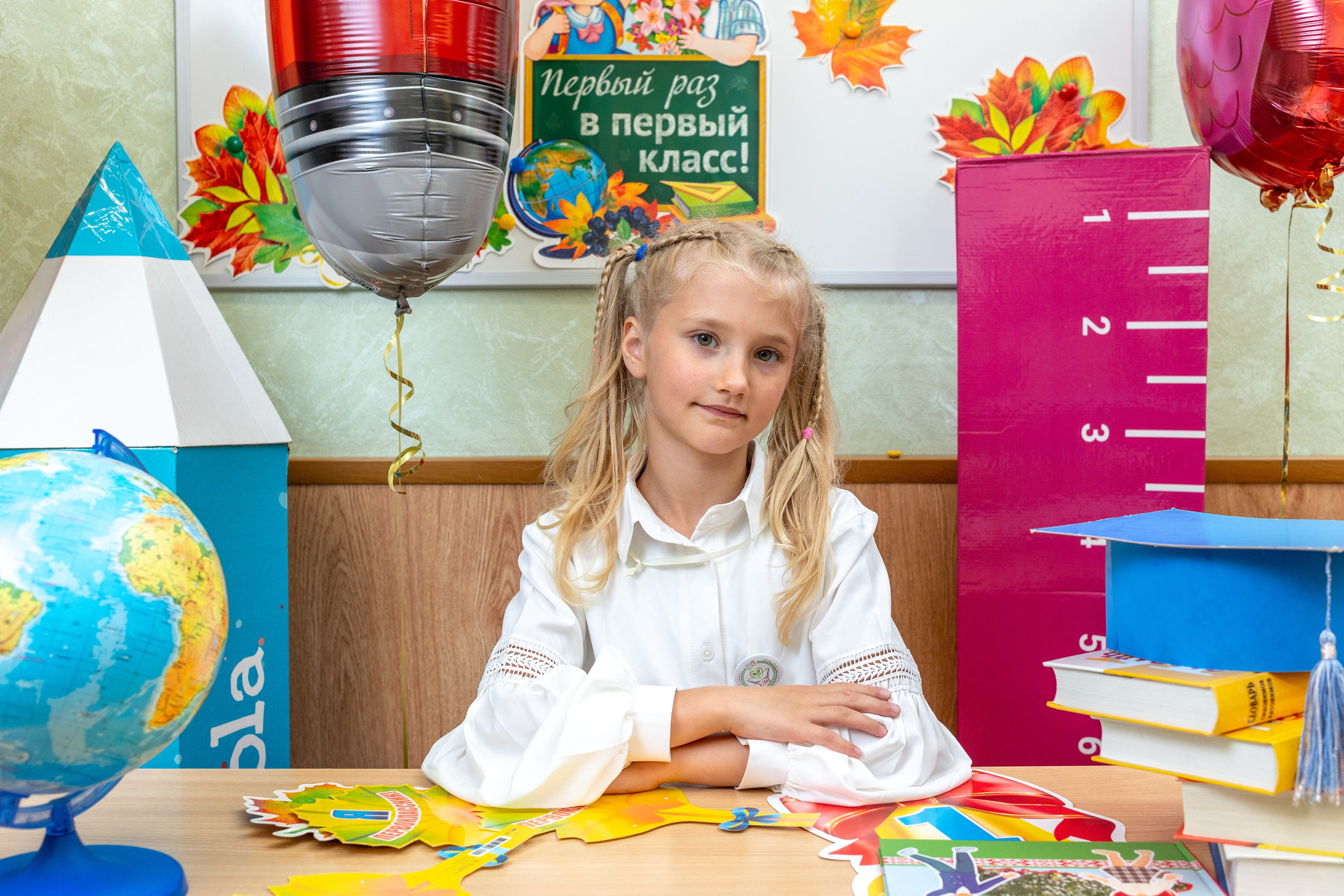 Линейка 1 сентября 2023 г. Профессиональный интерьерный и репортажный фотограф Минск и РБ. Максим Орлов