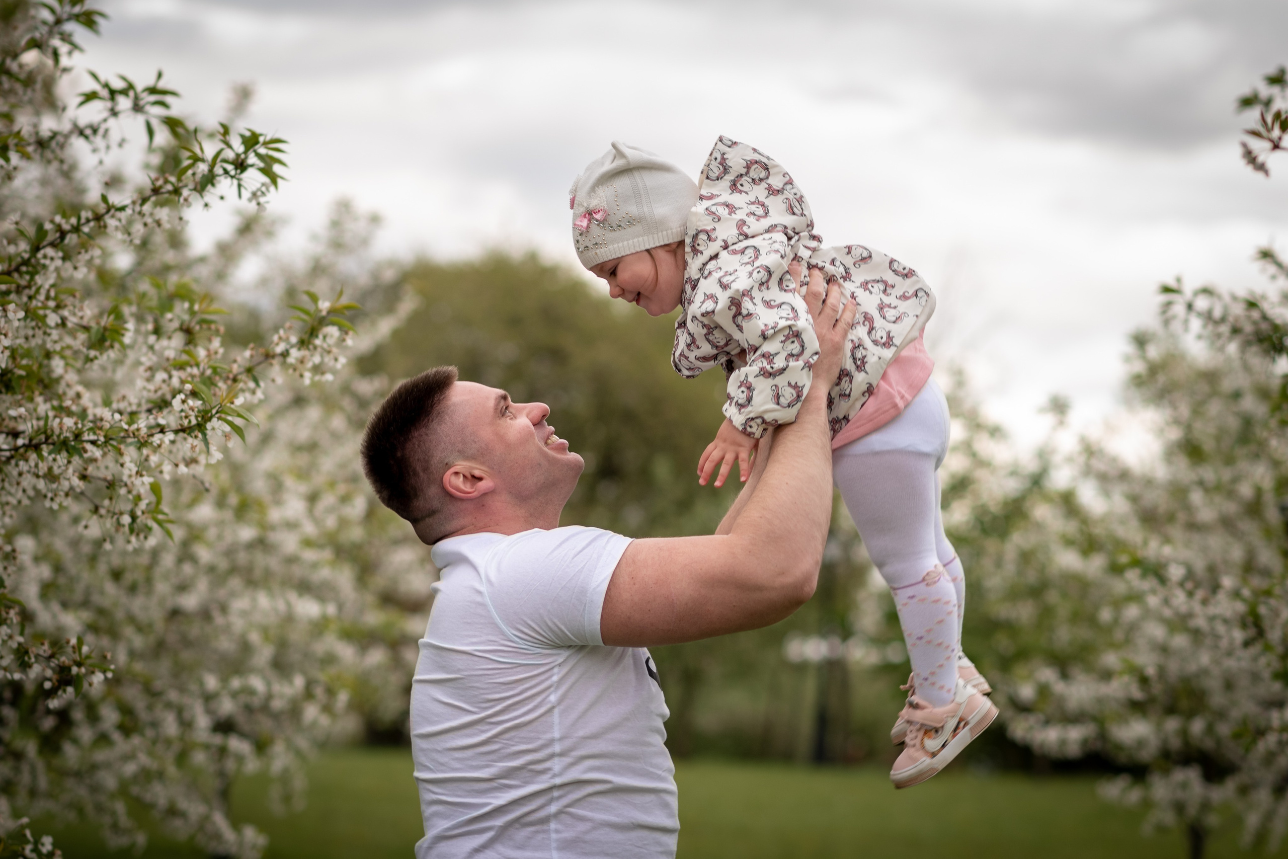 Олег, Каролина и Стефания. Профессиональный интерьерный и репортажный фотограф Минск и РБ. Максим Орлов