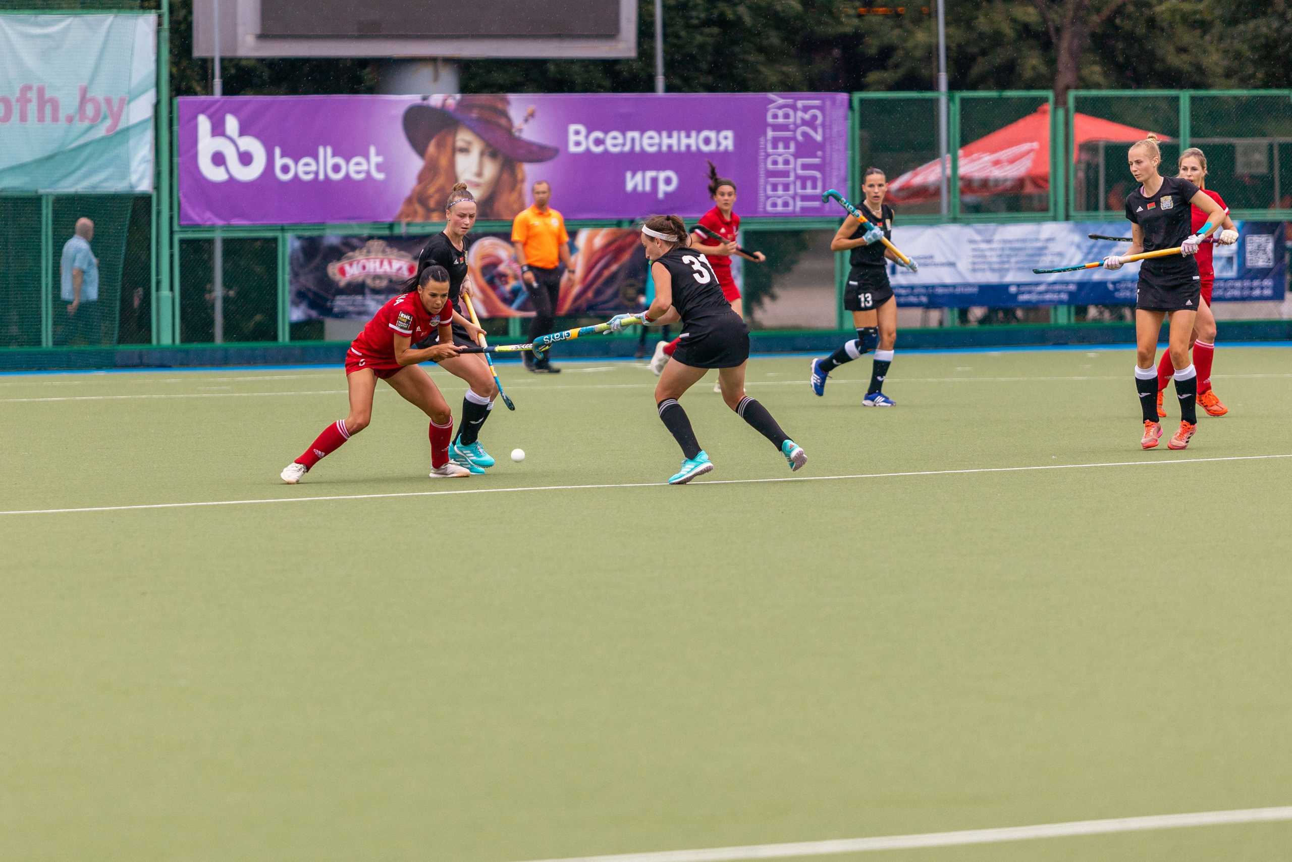 Хоккей на траве. Девушки. ХК Минск — ХК Виктория (Смолевичи) 10.06.2024. Профессиональный интерьерный и репортажный фотограф Минск и РБ. Максим Орлов