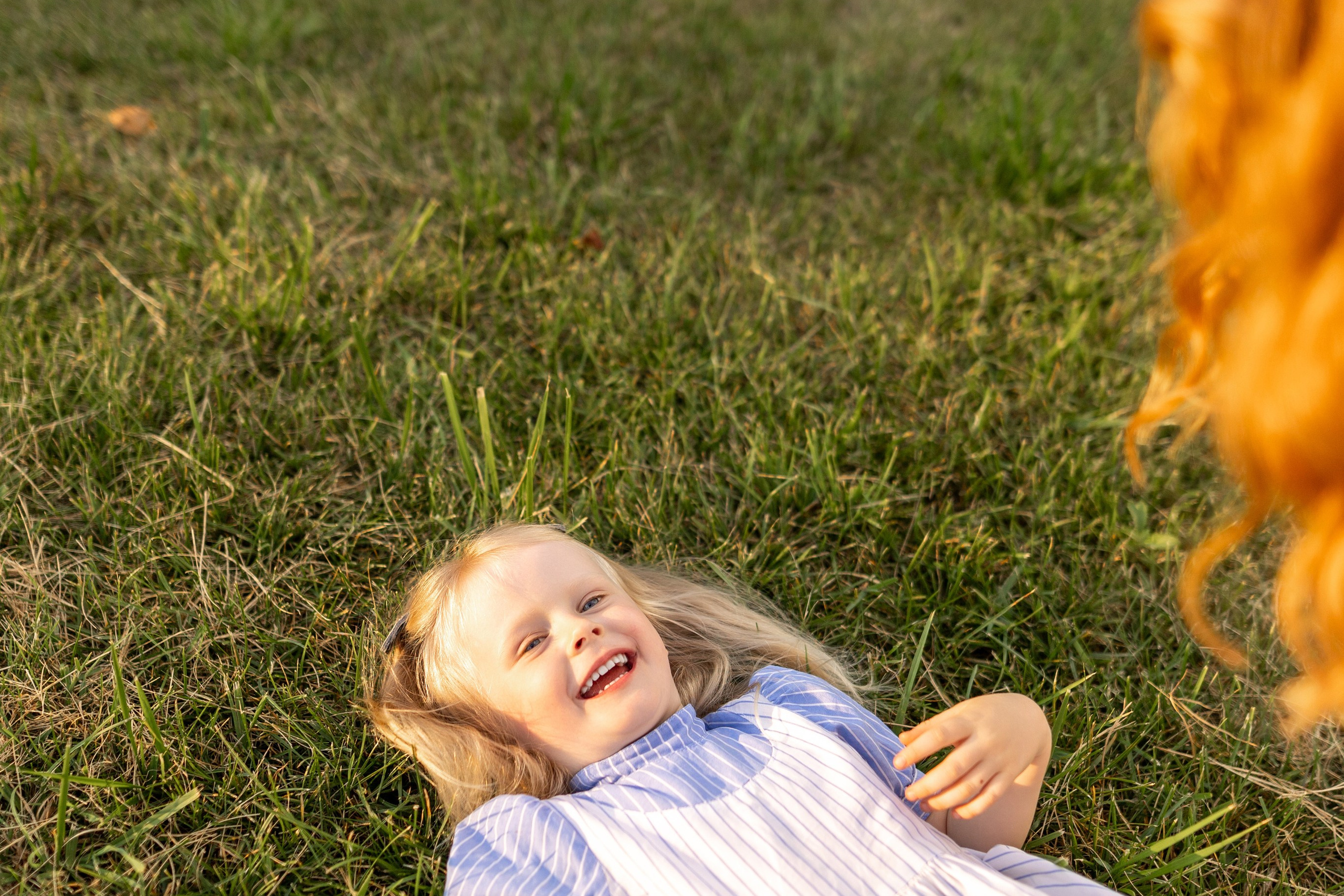 Стеша с мамой. Профессиональный интерьерный и репортажный фотограф Минск и РБ. Максим Орлов