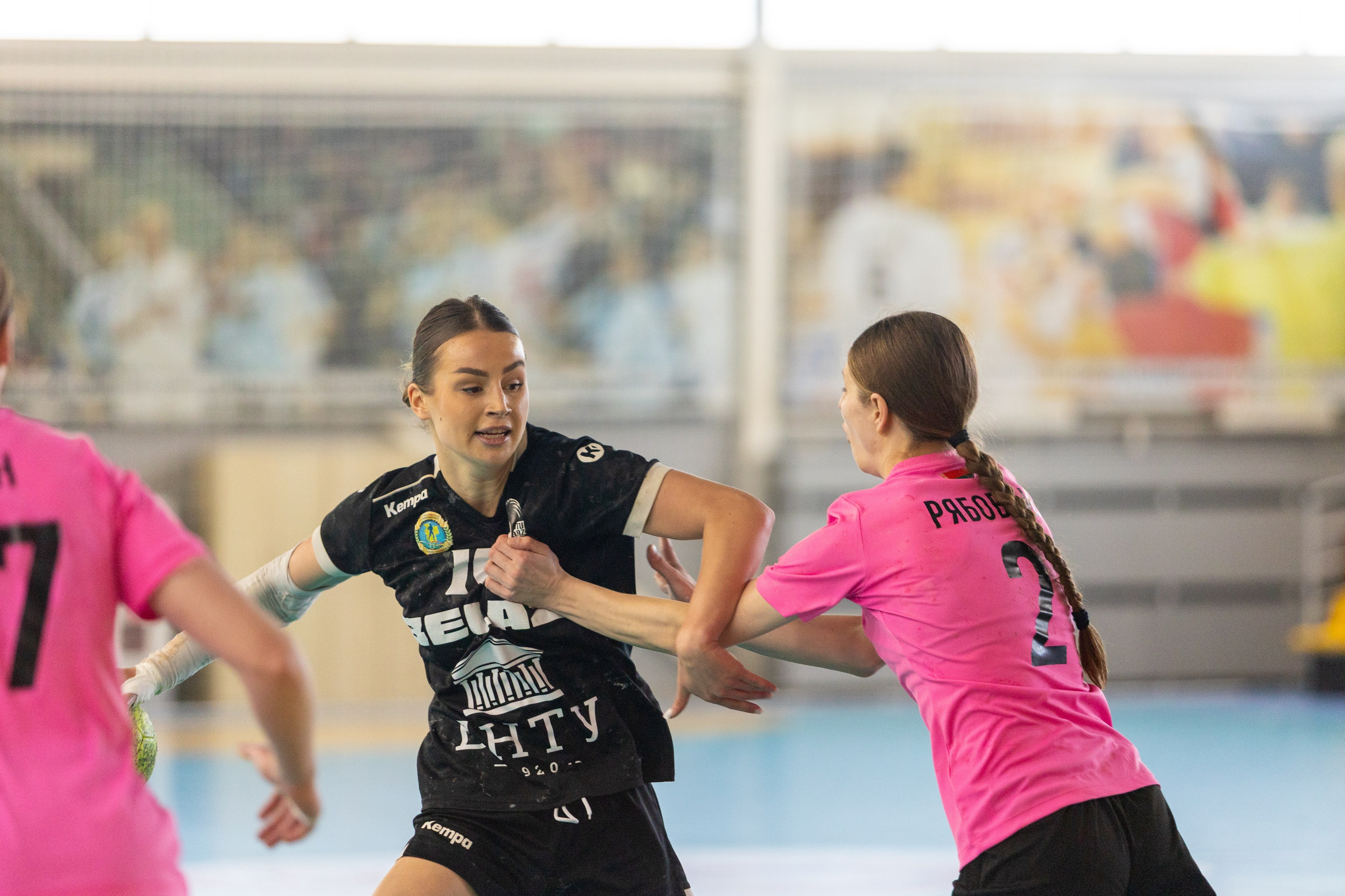 Женский гандбол. Лучшие кадры. БНТУ — Звезда. 08.02.2025. Профессиональный интерьерный и репортажный фотограф Минск и РБ. Максим Орлов