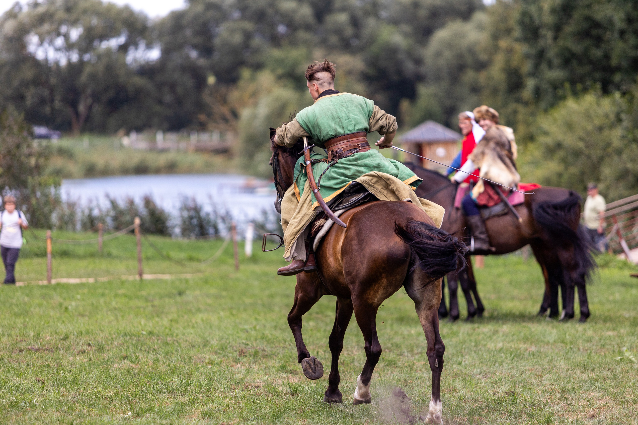 Ежегодный фестиваль средневековья в Дукоре. Профессиональный интерьерный и репортажный фотограф Минск и РБ. Максим Орлов
