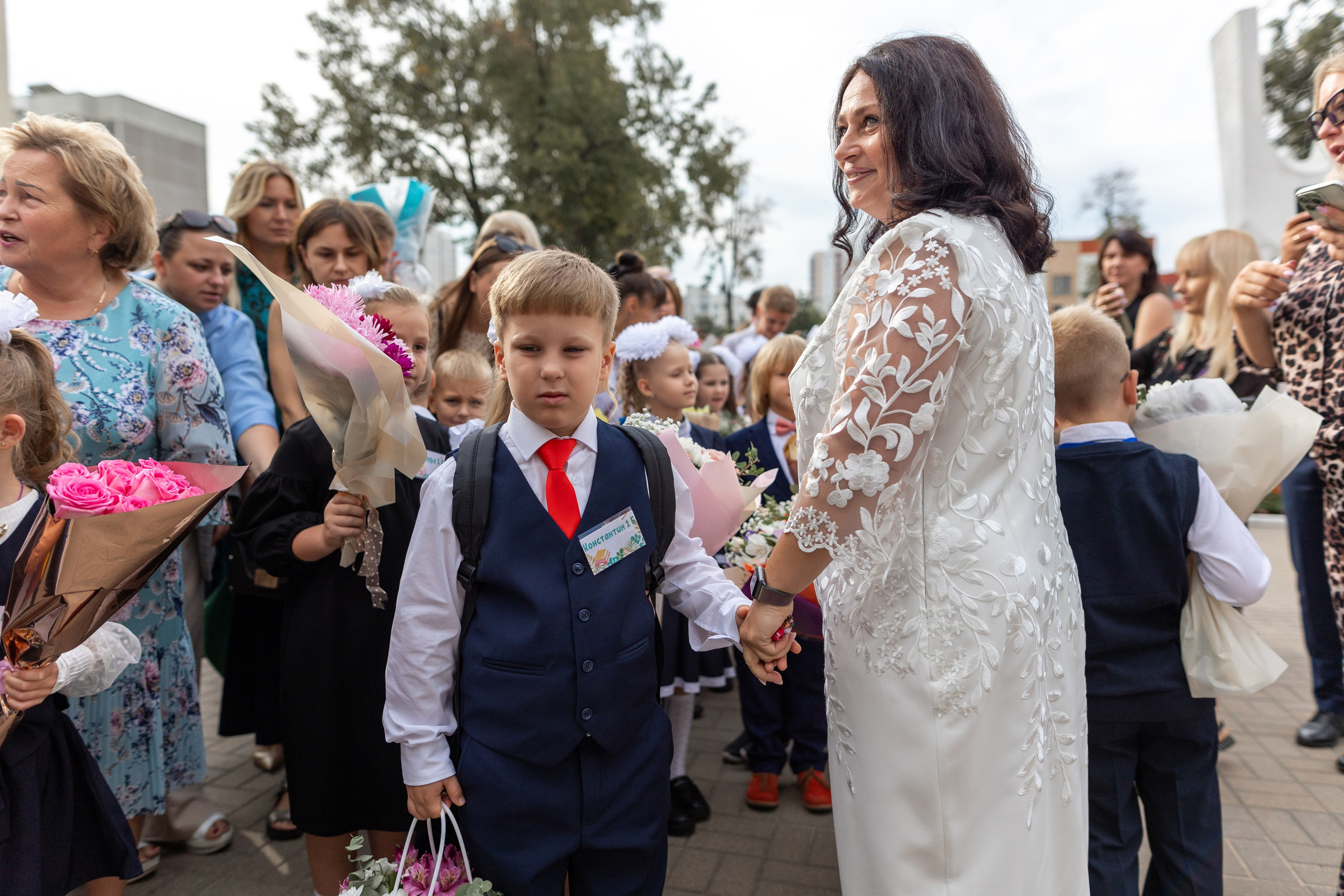 Линейка 1-го сентября. Профессиональный интерьерный и репортажный фотограф Минск и РБ. Максим Орлов