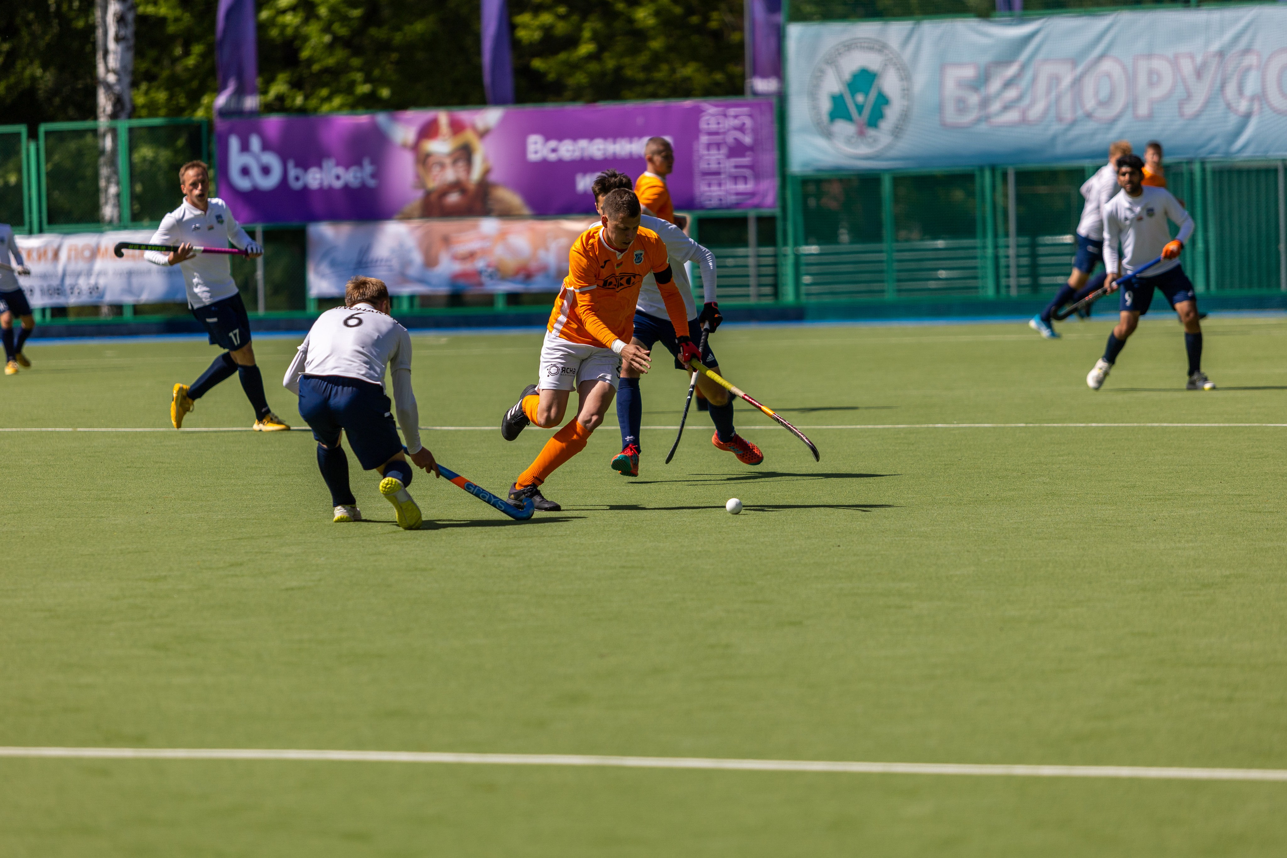 Хоккей на траве. ХК Минск — СК Строитель 12.05.2024. Профессиональный интерьерный и репортажный фотограф Минск и РБ. Максим Орлов