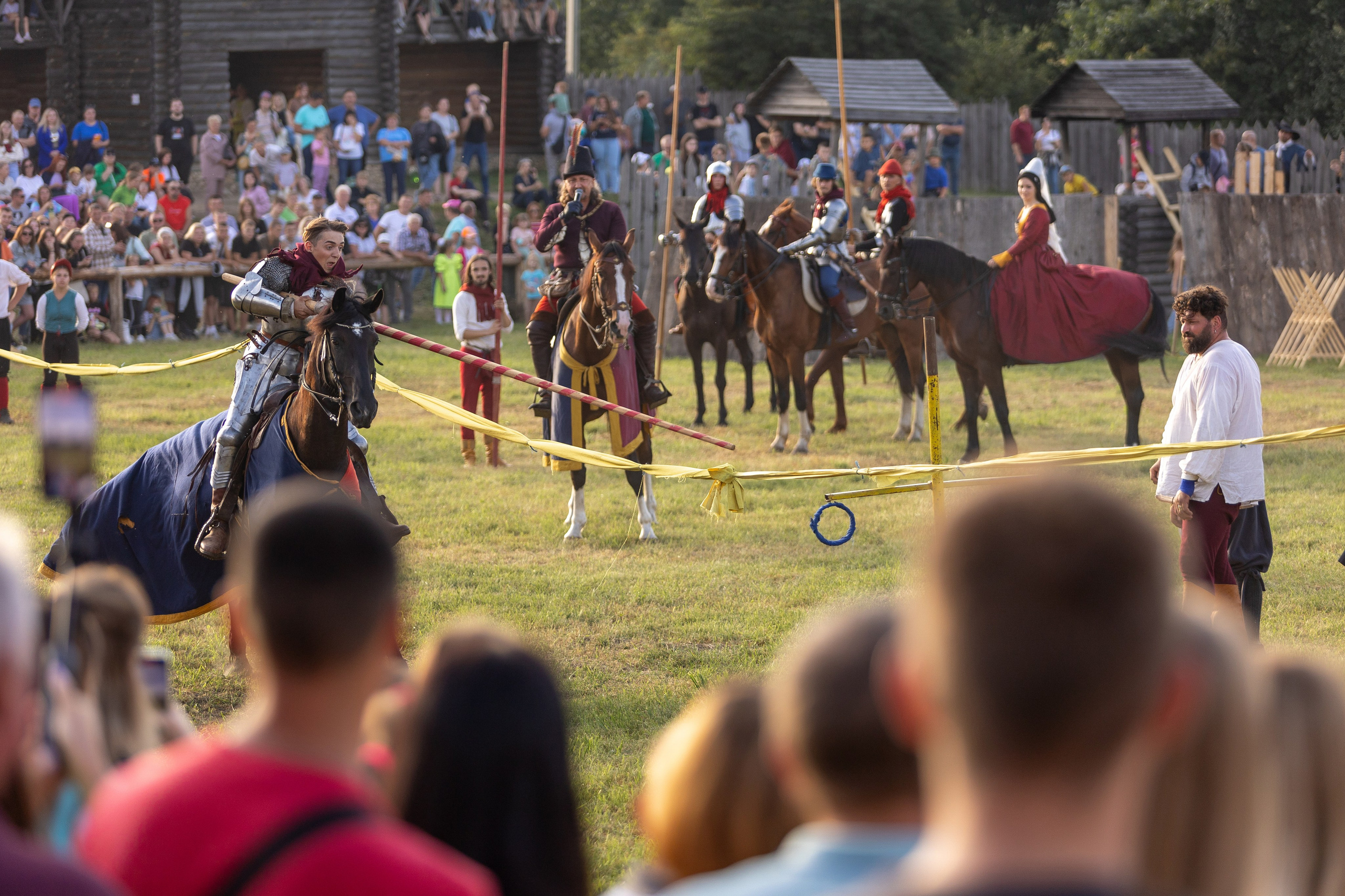 Рыцарский фест. Мстиславль. Профессиональный интерьерный и репортажный фотограф Минск и РБ. Максим Орлов