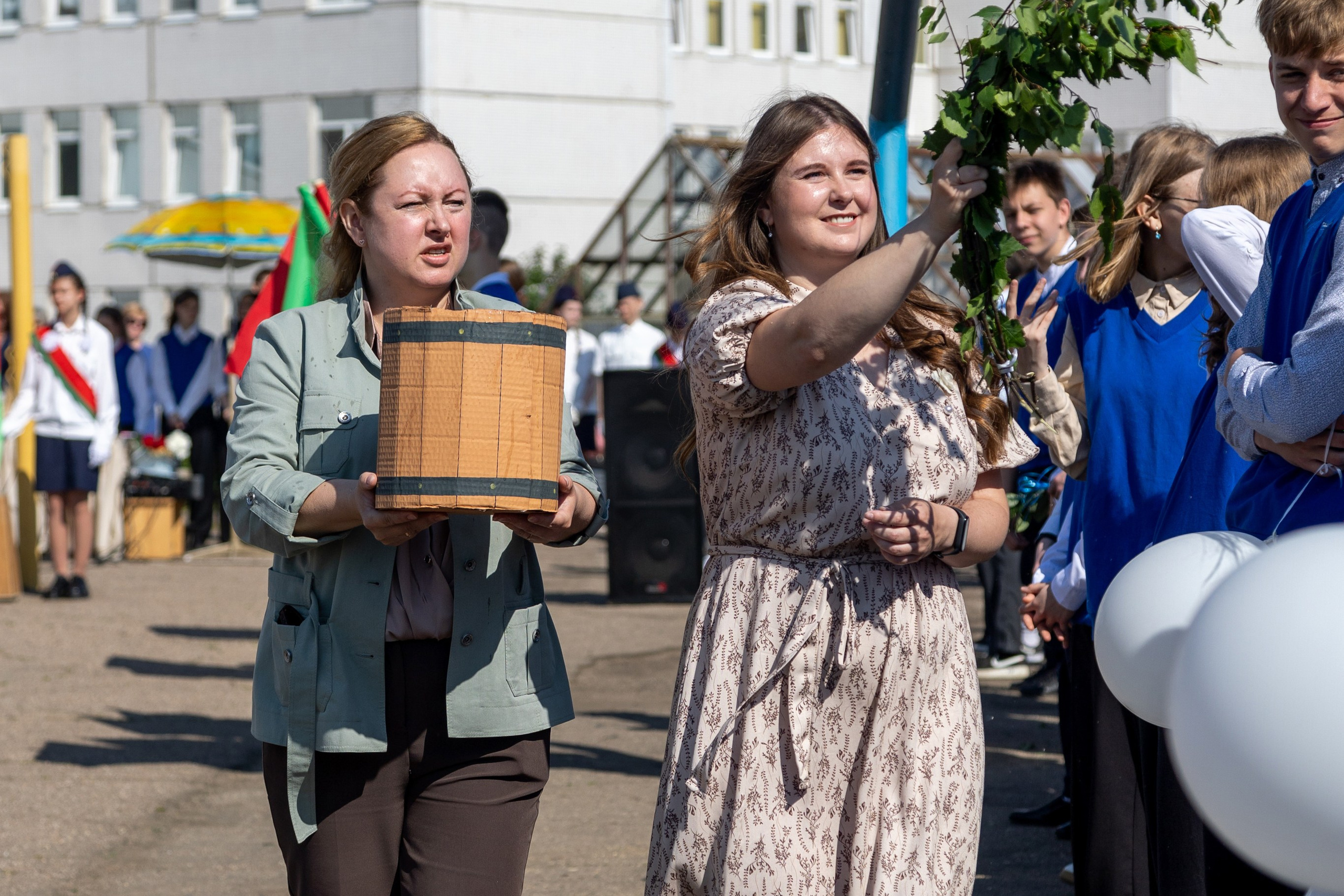 Выпускной в Жодино 2023. Профессиональный интерьерный и репортажный фотограф Минск и РБ. Максим Орлов