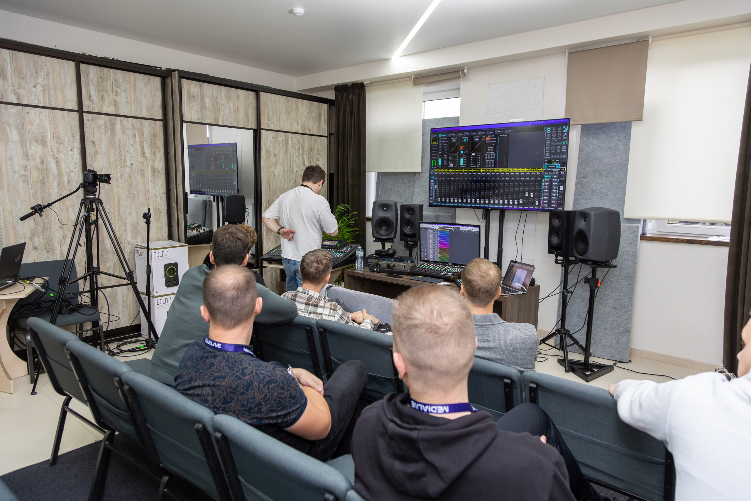 Конференция Medialive 2024. День второй. Профессиональный интерьерный и репортажный фотограф Минск и РБ. Максим Орлов