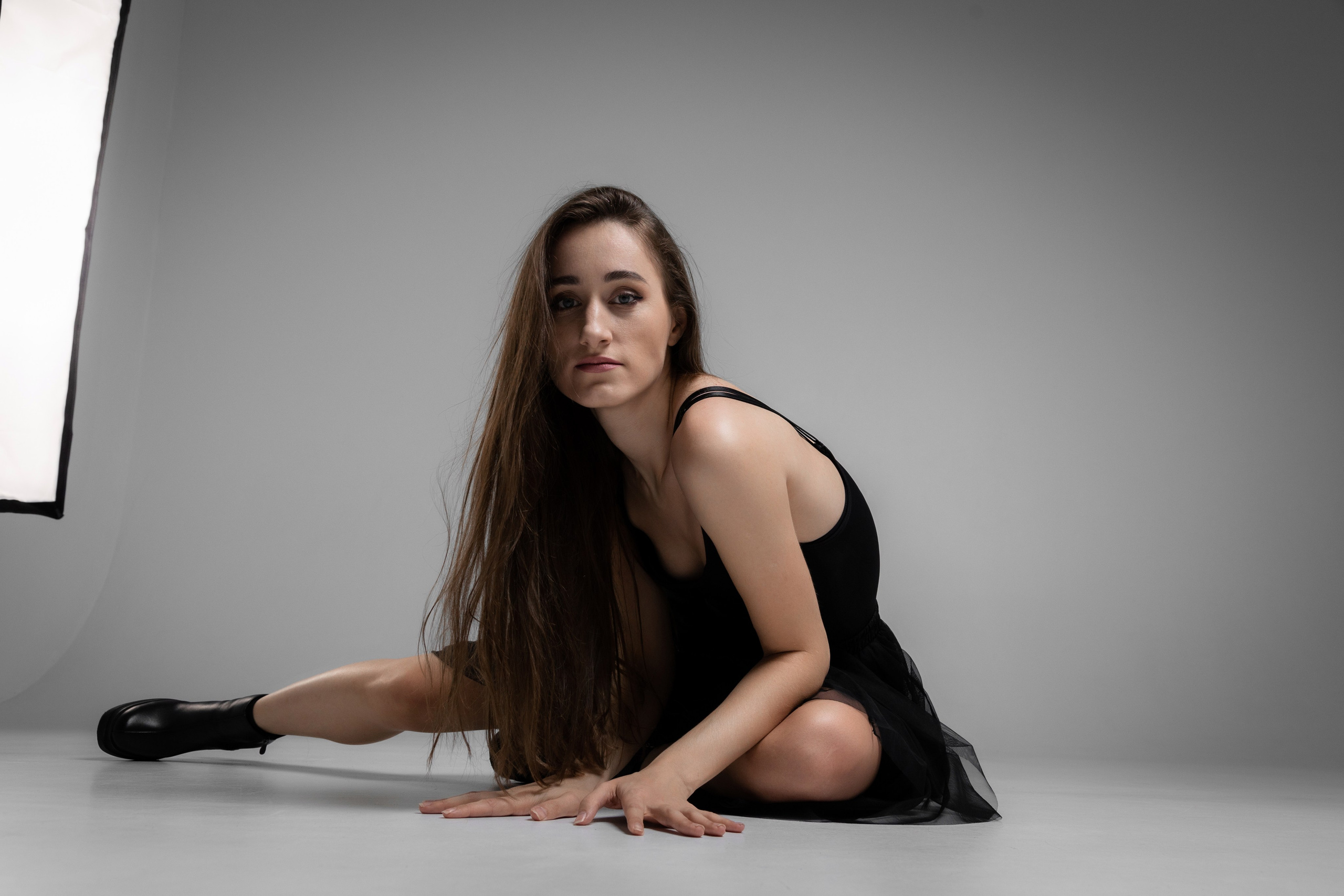 Алена (студийная на циклораме). Профессиональный интерьерный и репортажный фотограф Минск и РБ. Максим Орлов