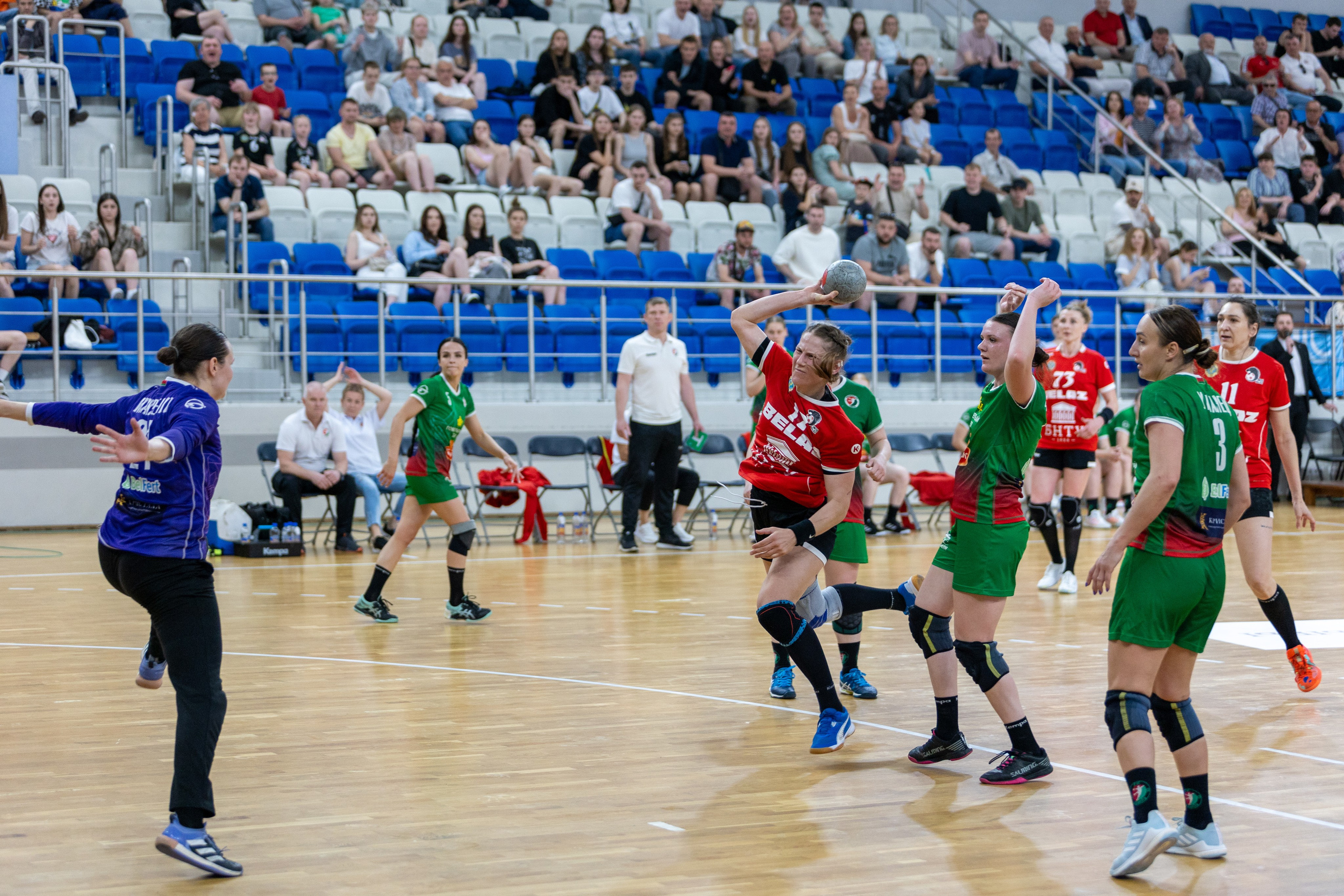Гандбол. Финал. БНТУ — Гомель. 25.05.2024. Профессиональный интерьерный и репортажный фотограф Минск и РБ. Максим Орлов