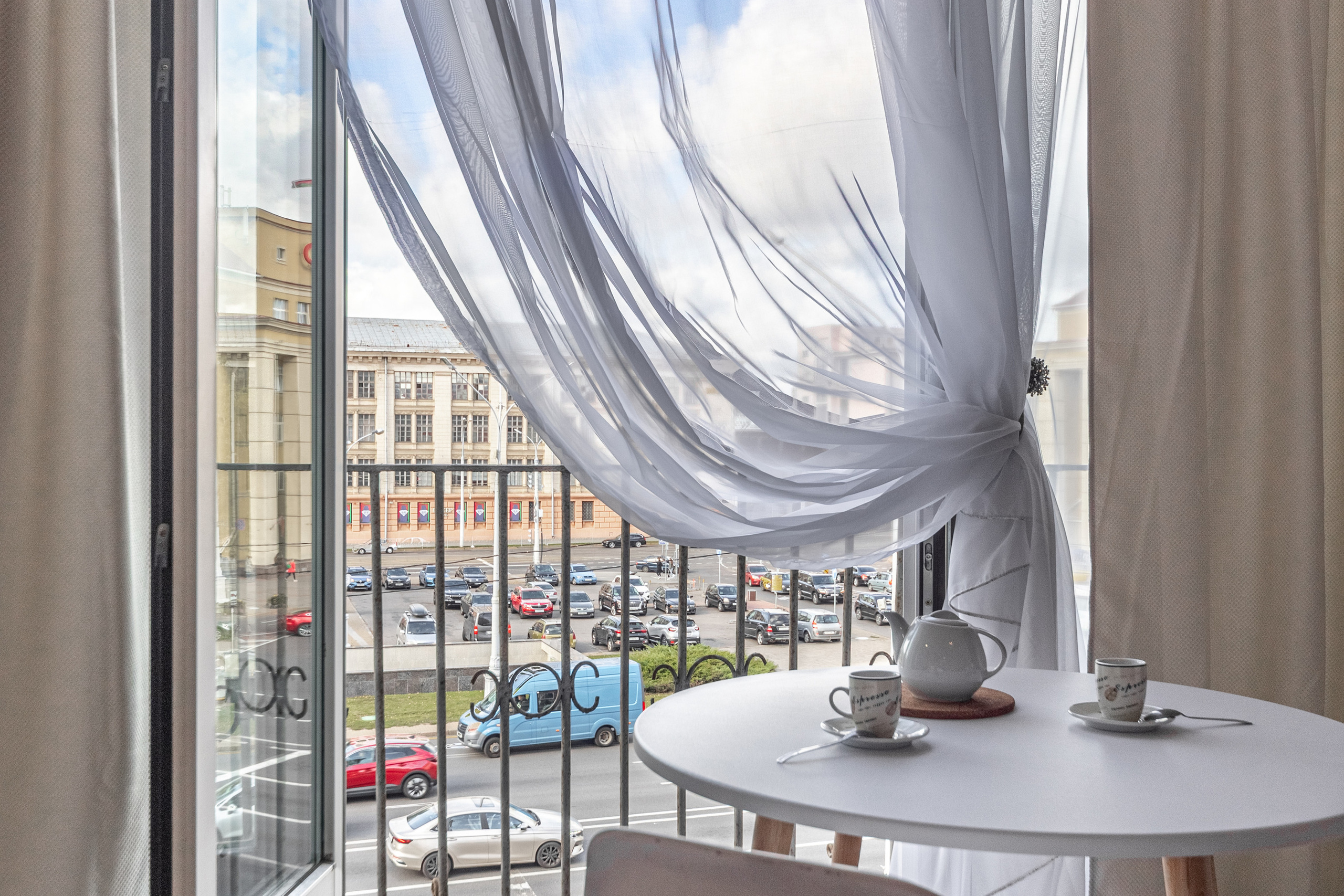 Пр. Независимости 52. Профессиональный интерьерный и репортажный фотограф Минск и РБ. Максим Орлов