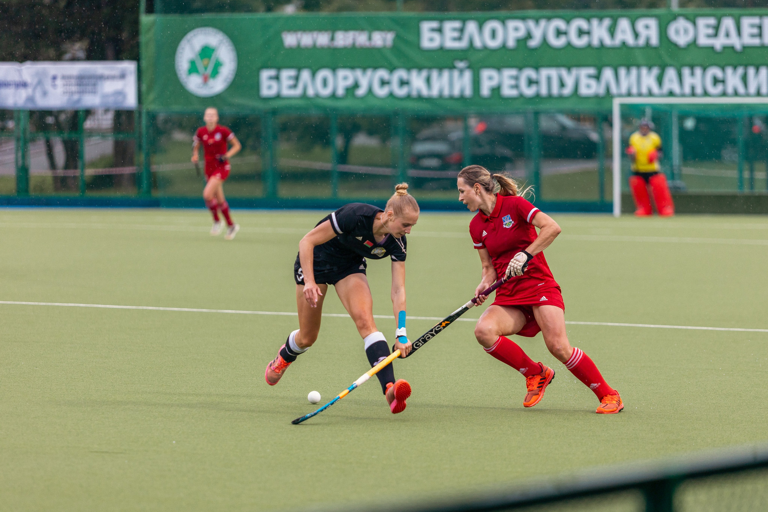 Хоккей на траве. Девушки. ХК Минск — ХК Виктория (Смолевичи) 10.06.2024. Профессиональный интерьерный и репортажный фотограф Минск и РБ. Максим Орлов