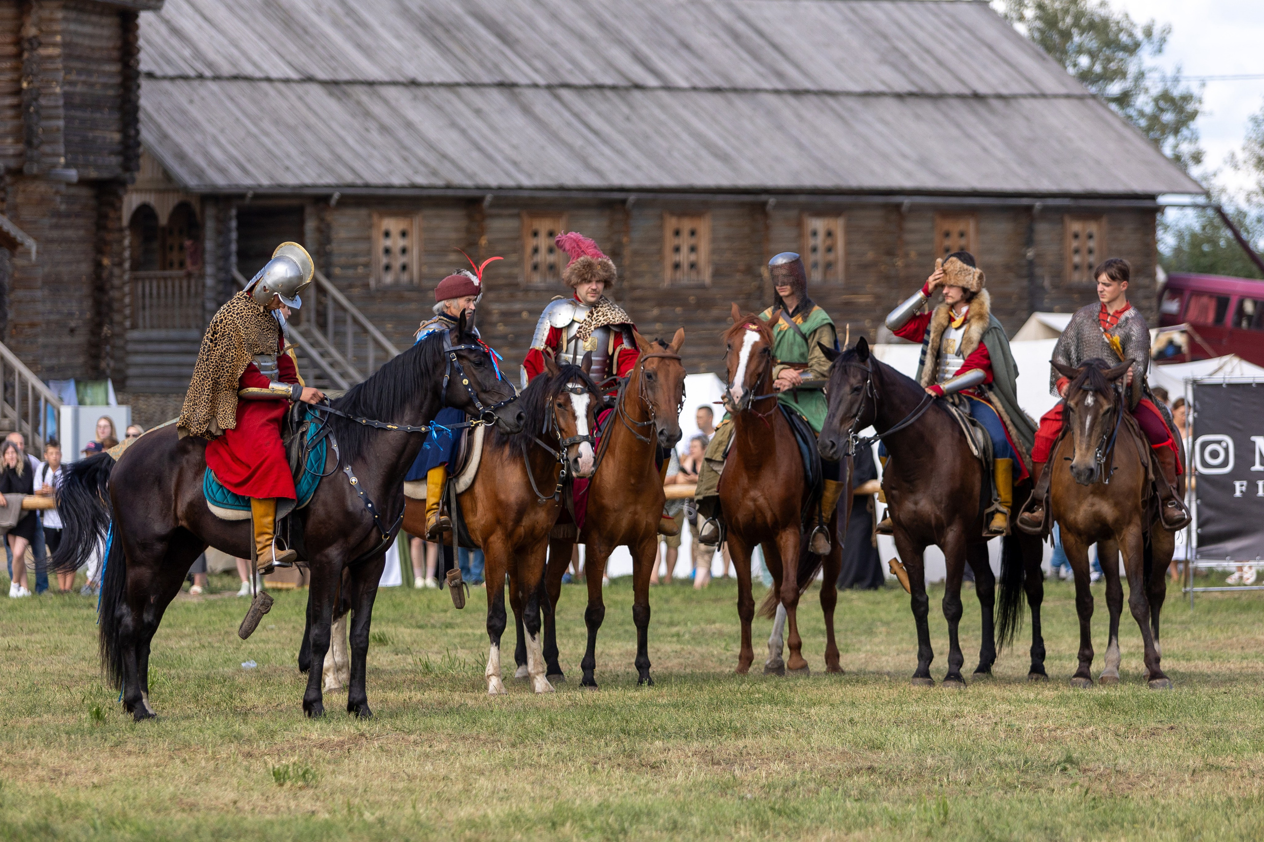 Рыцарский фест. Мстиславль. Профессиональный интерьерный и репортажный фотограф Минск и РБ. Максим Орлов